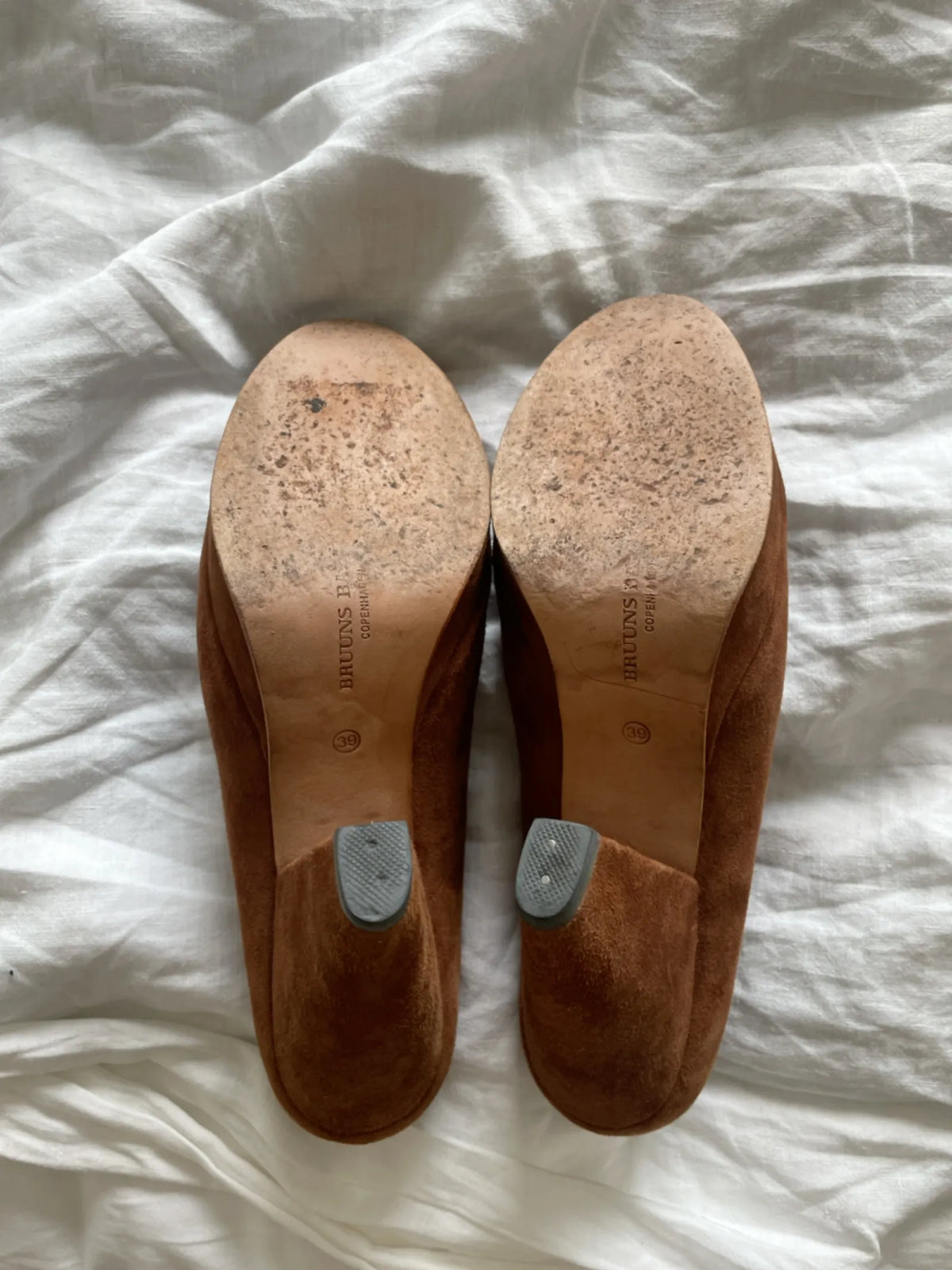 Bruuns Bazaar Heels