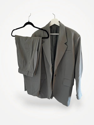 Arket Suit