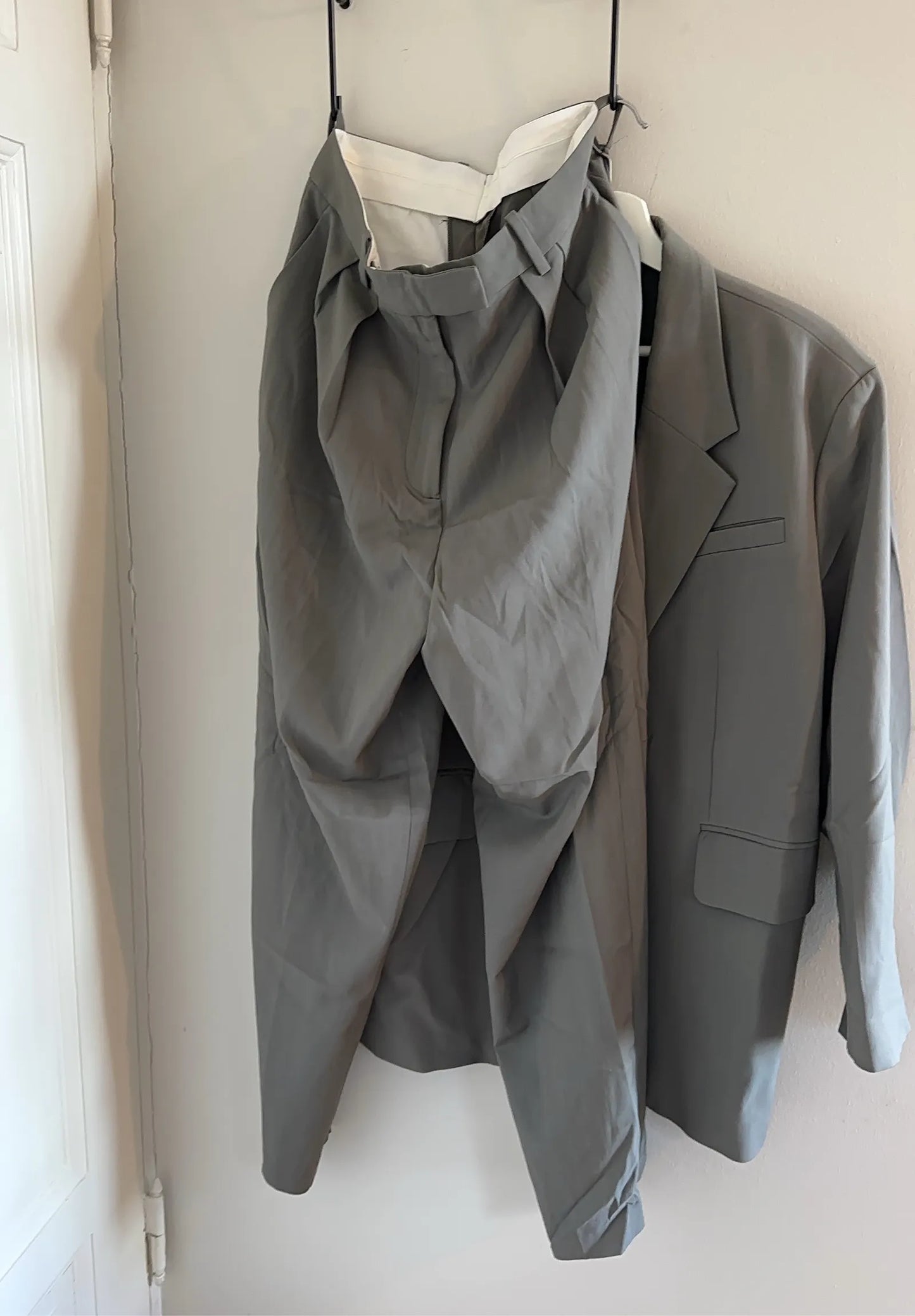 Arket Suit