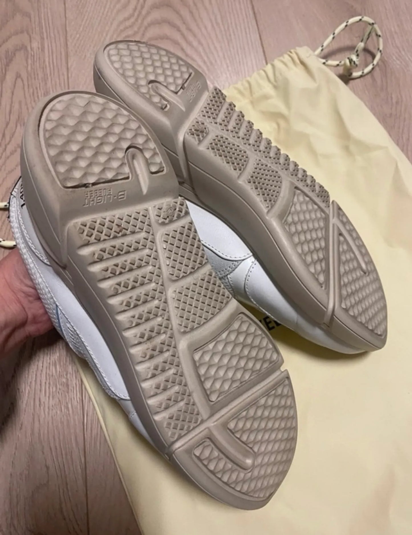 Axel Arigato Genesis Sneakers