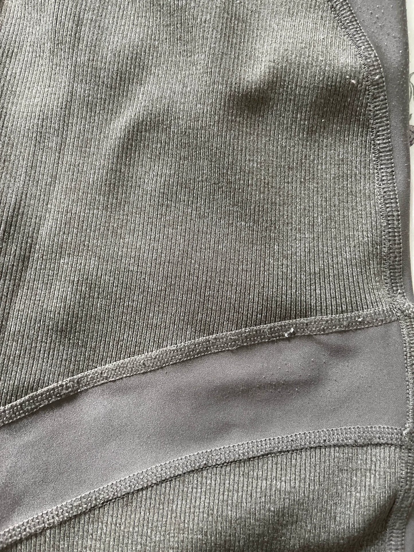 Alo-tights
