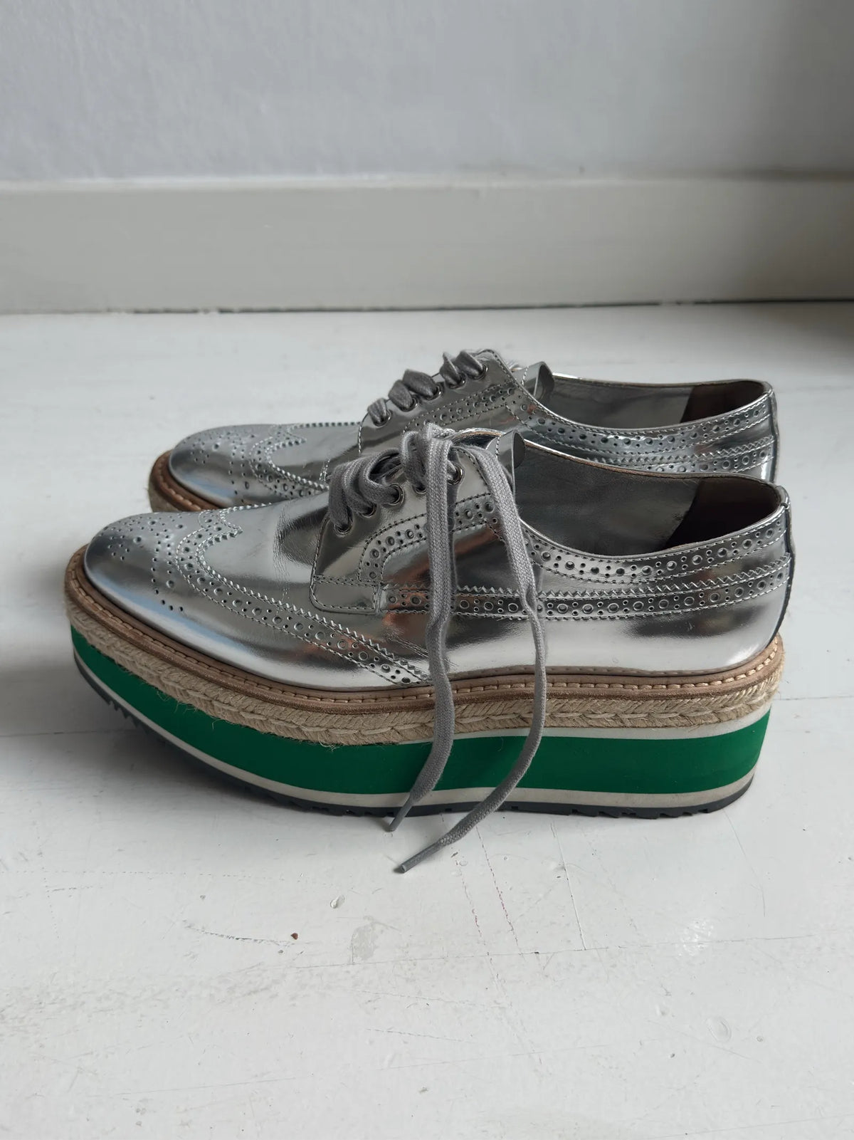 Prada Calzature Donna Round-toe Lace-up Shoes-skinnskor