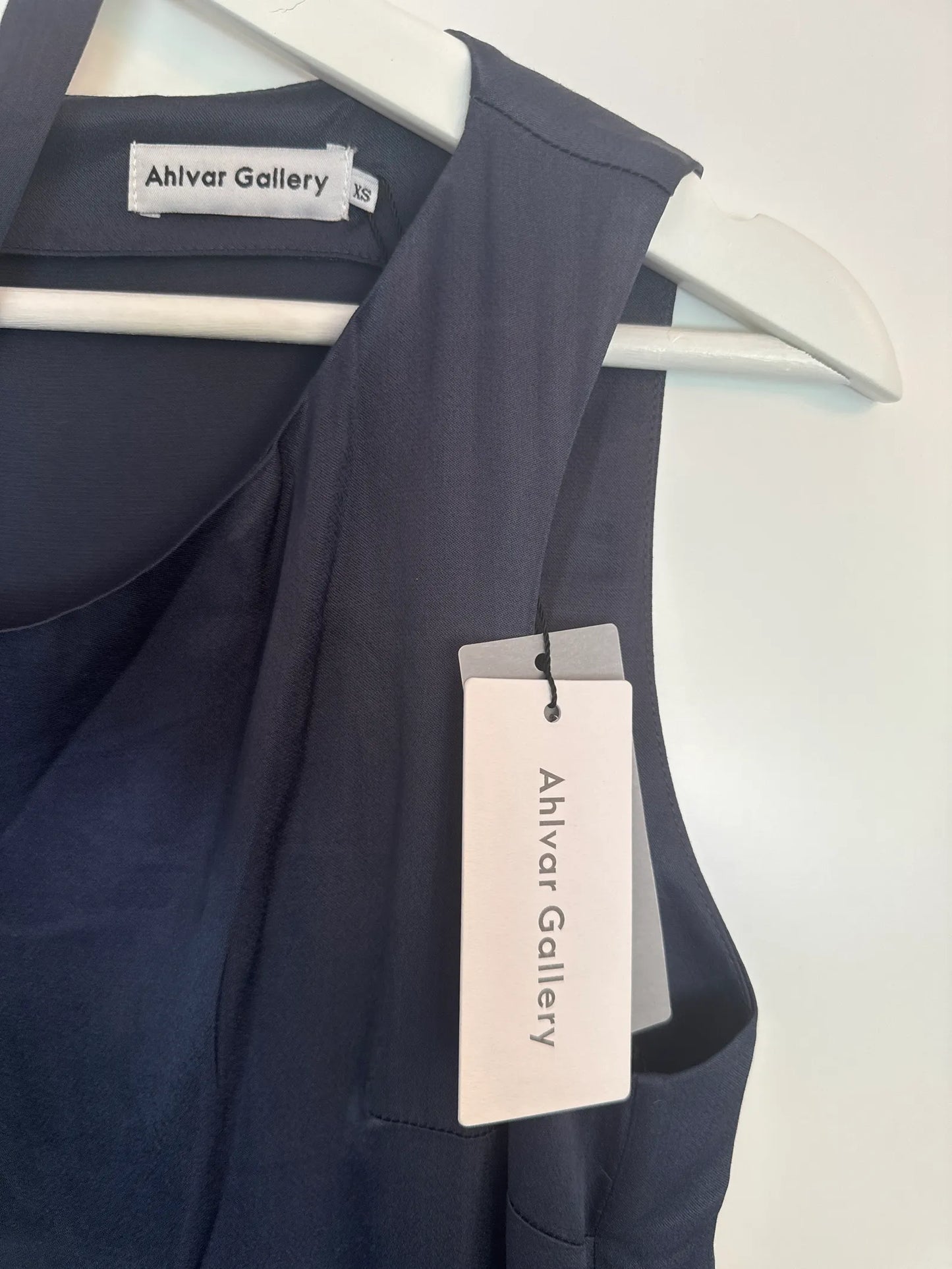 Ahlvar Gallery-klänning NWT