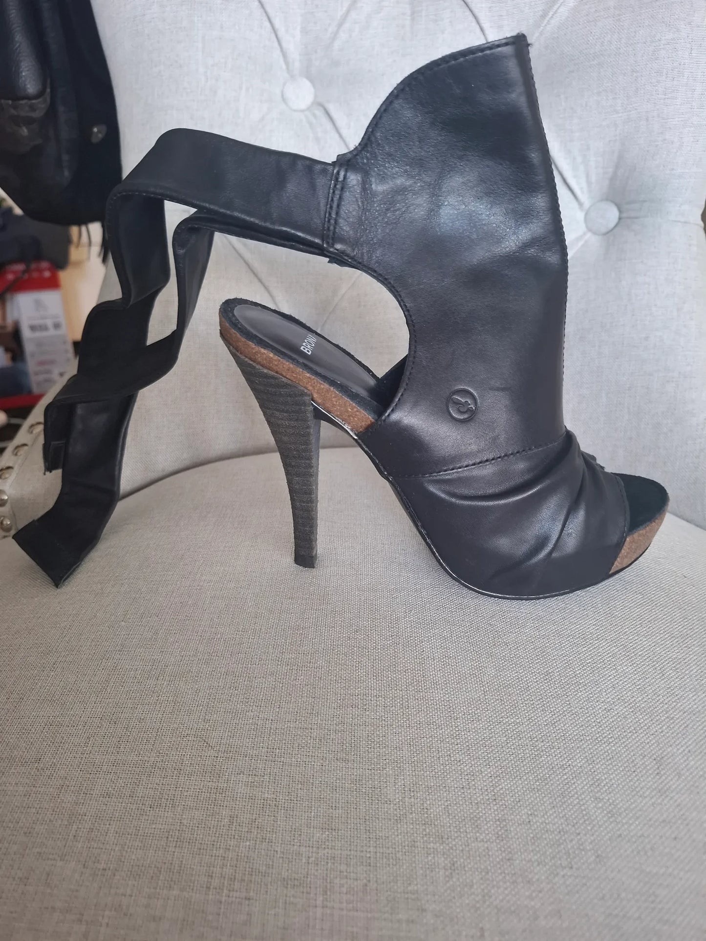 Bronx Heels