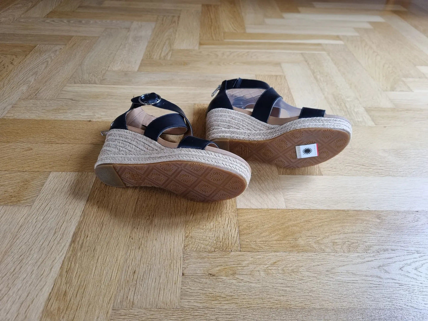 UGG Hylda Sandals