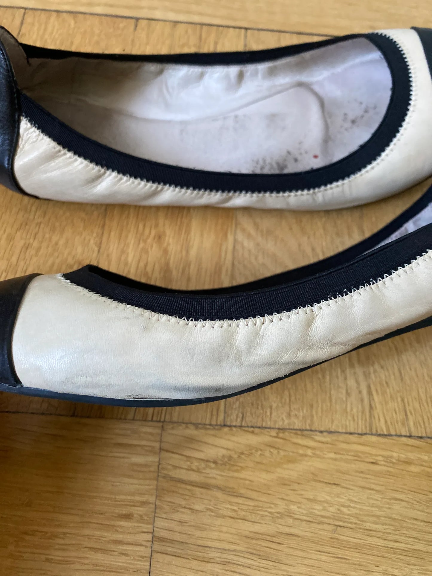 Vince Camuto Elisee-skinnballerinaskor