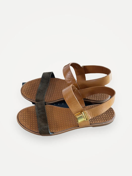 Miu Miu-skinnsandaler