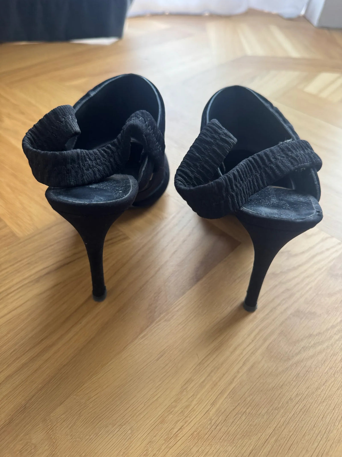 Alexander Wang-klackar