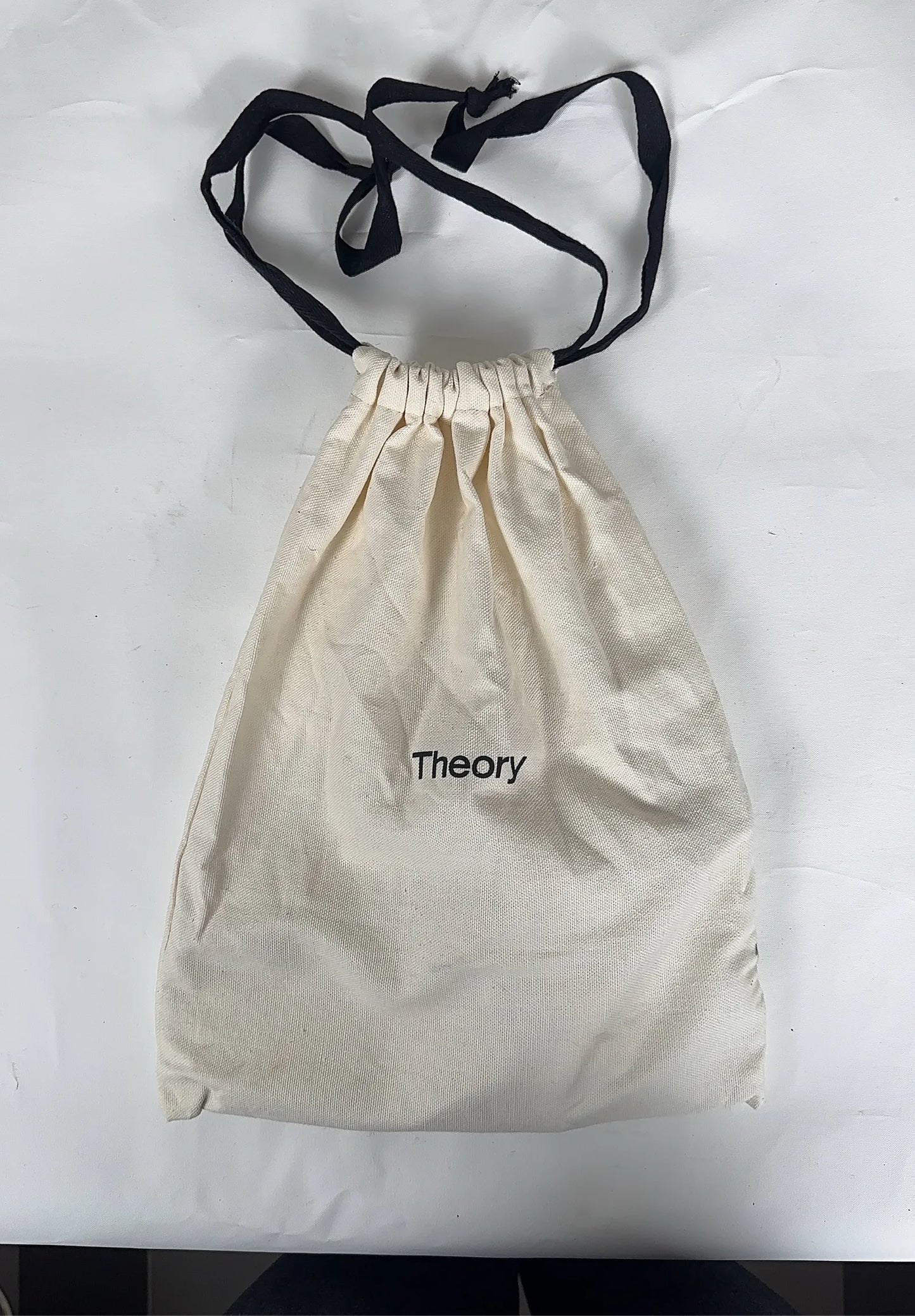 Theory-sandaler