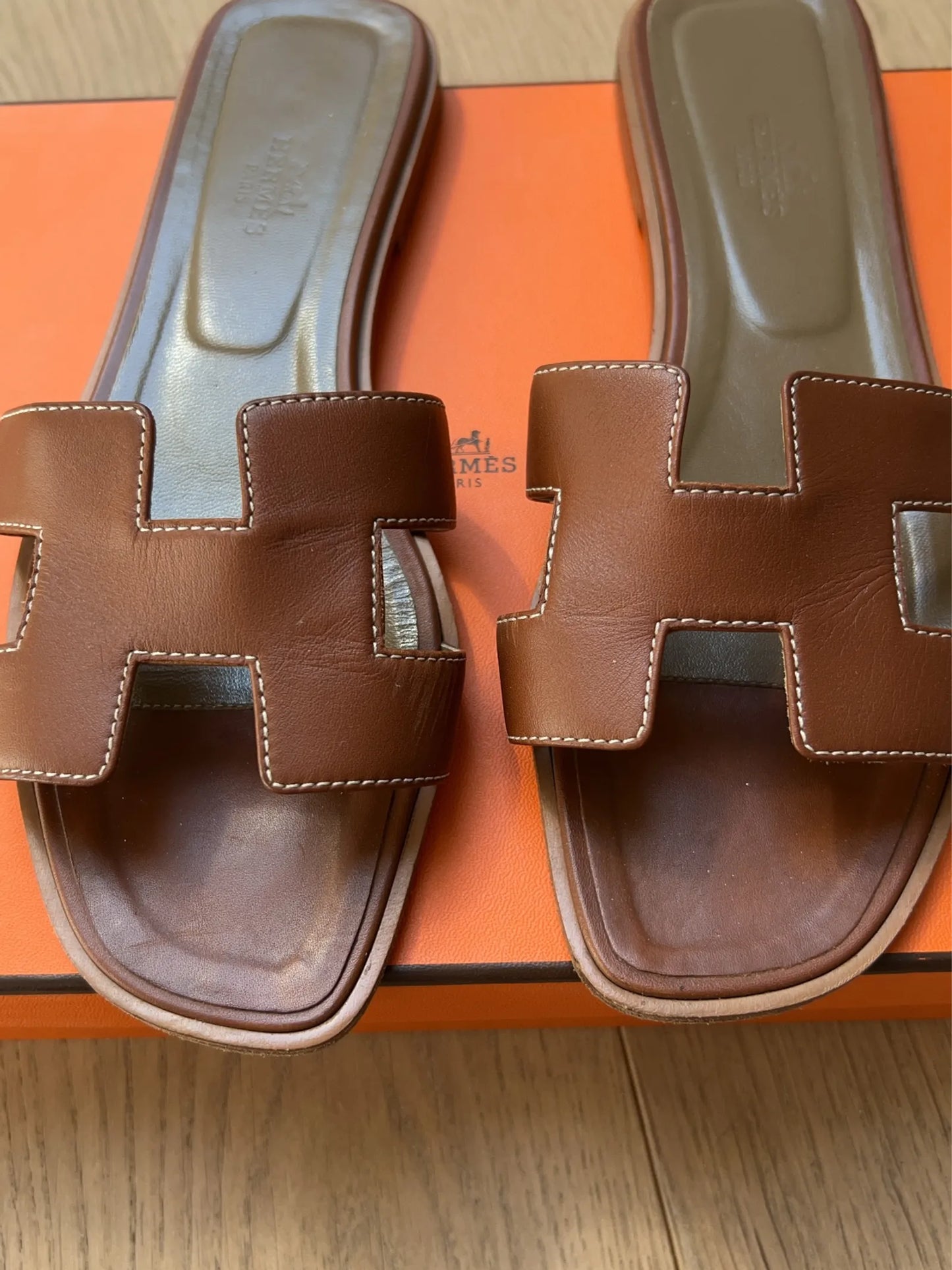Hermès Oran-skinnsandaler