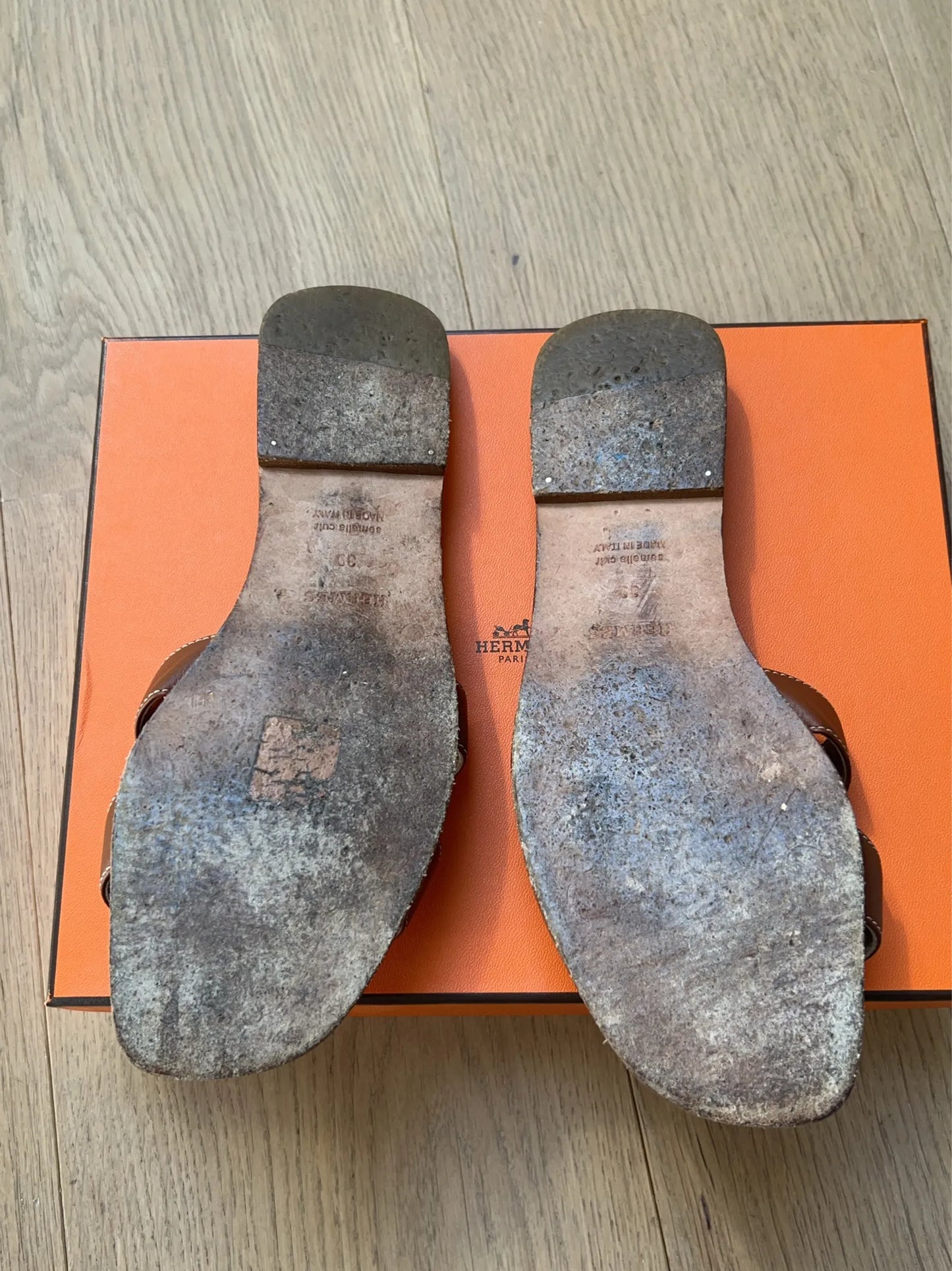Hermès Oran-skinnsandaler