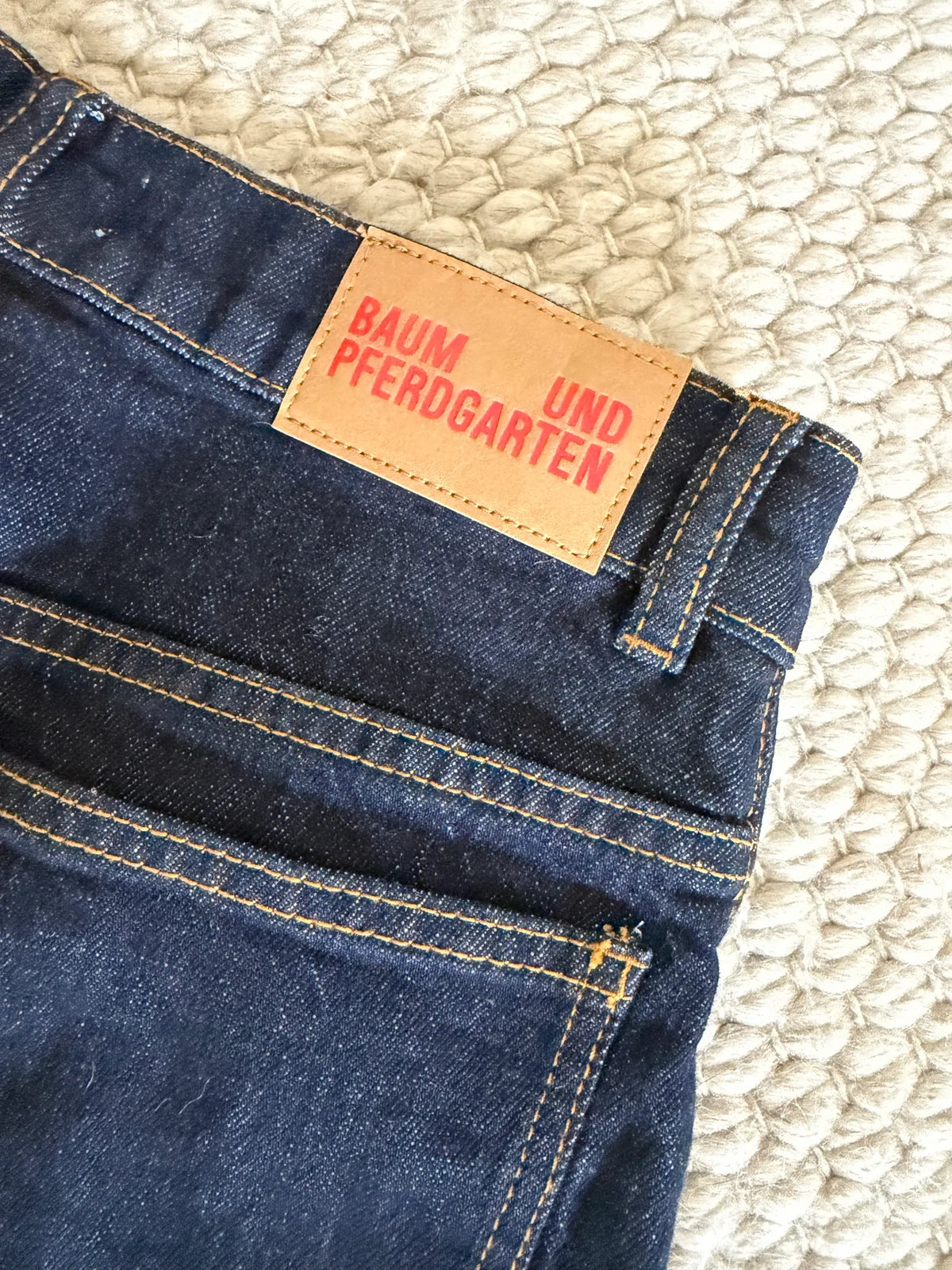 Baum und Pferdgarten No 03-jeans