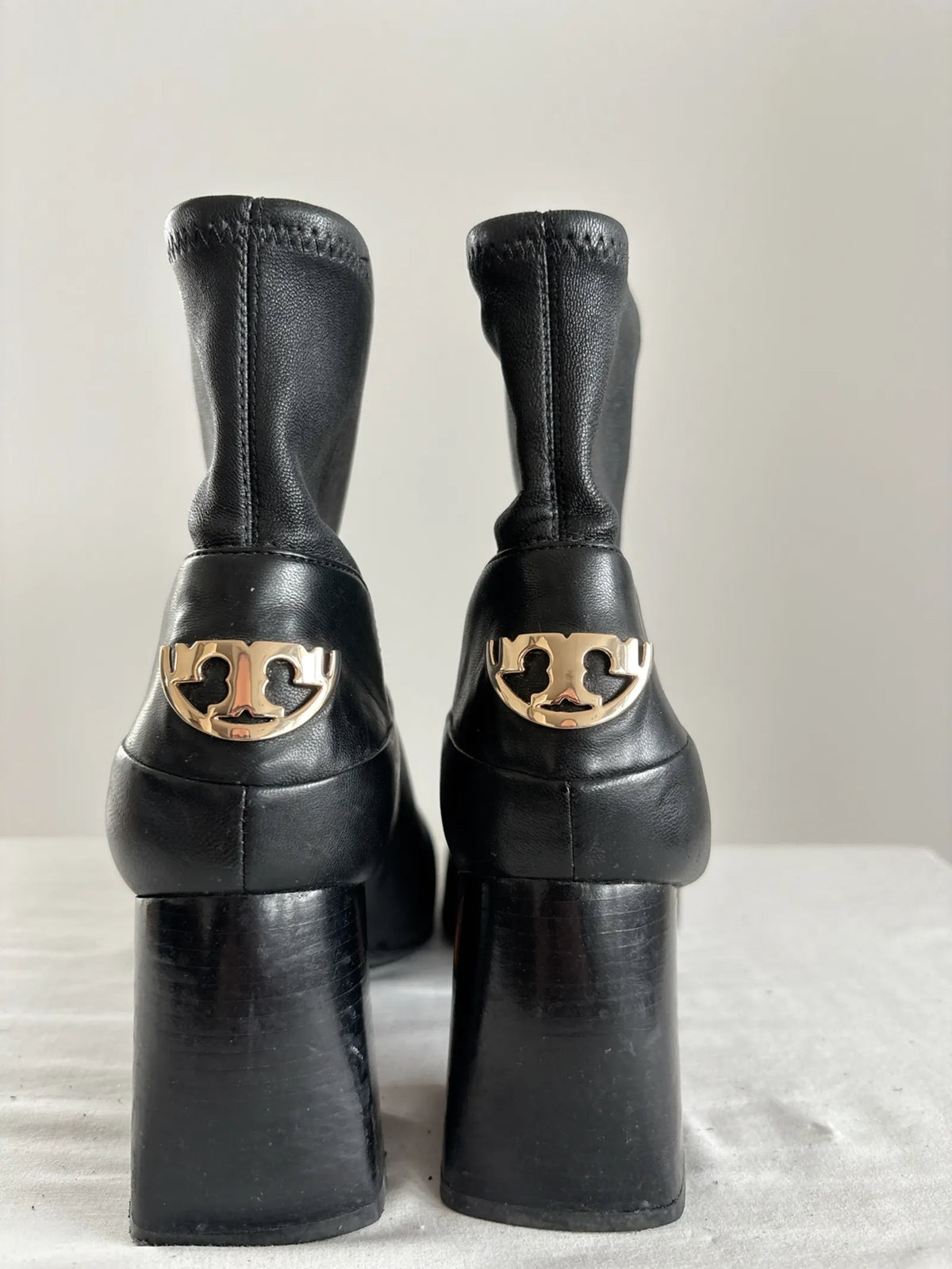 Tory Burch-skinnboots