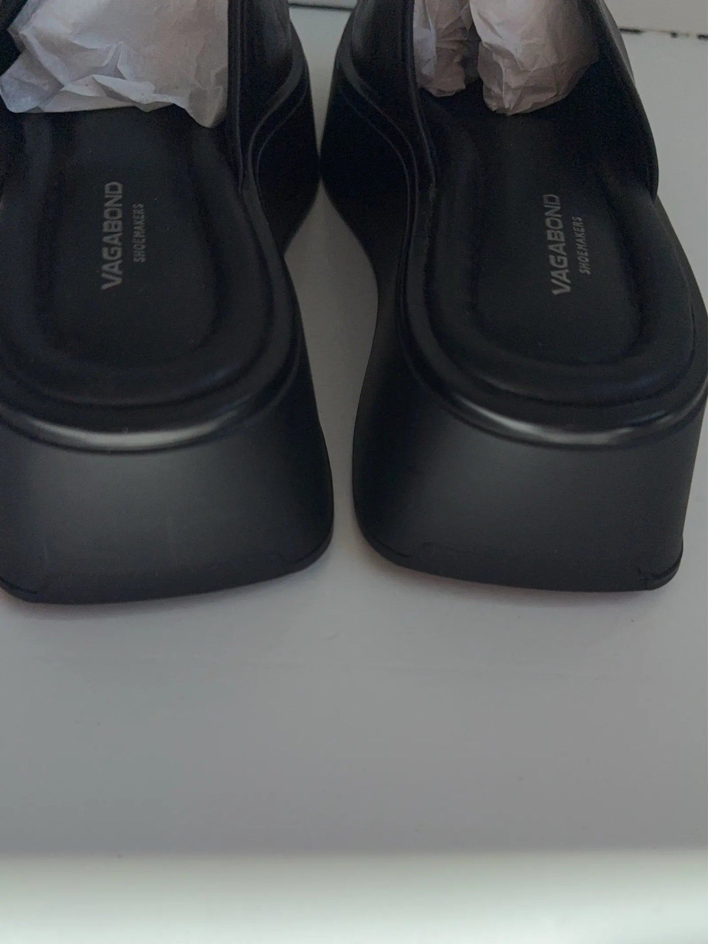 Vagabond Courtney-skinnsandaler NWOT