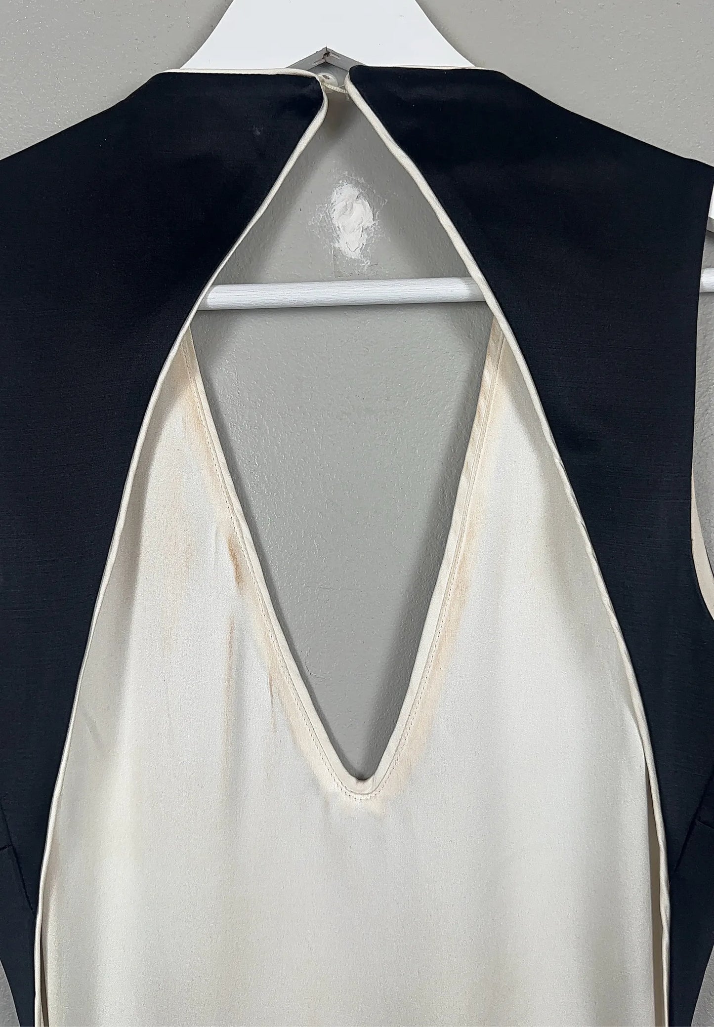 Deitas Dress