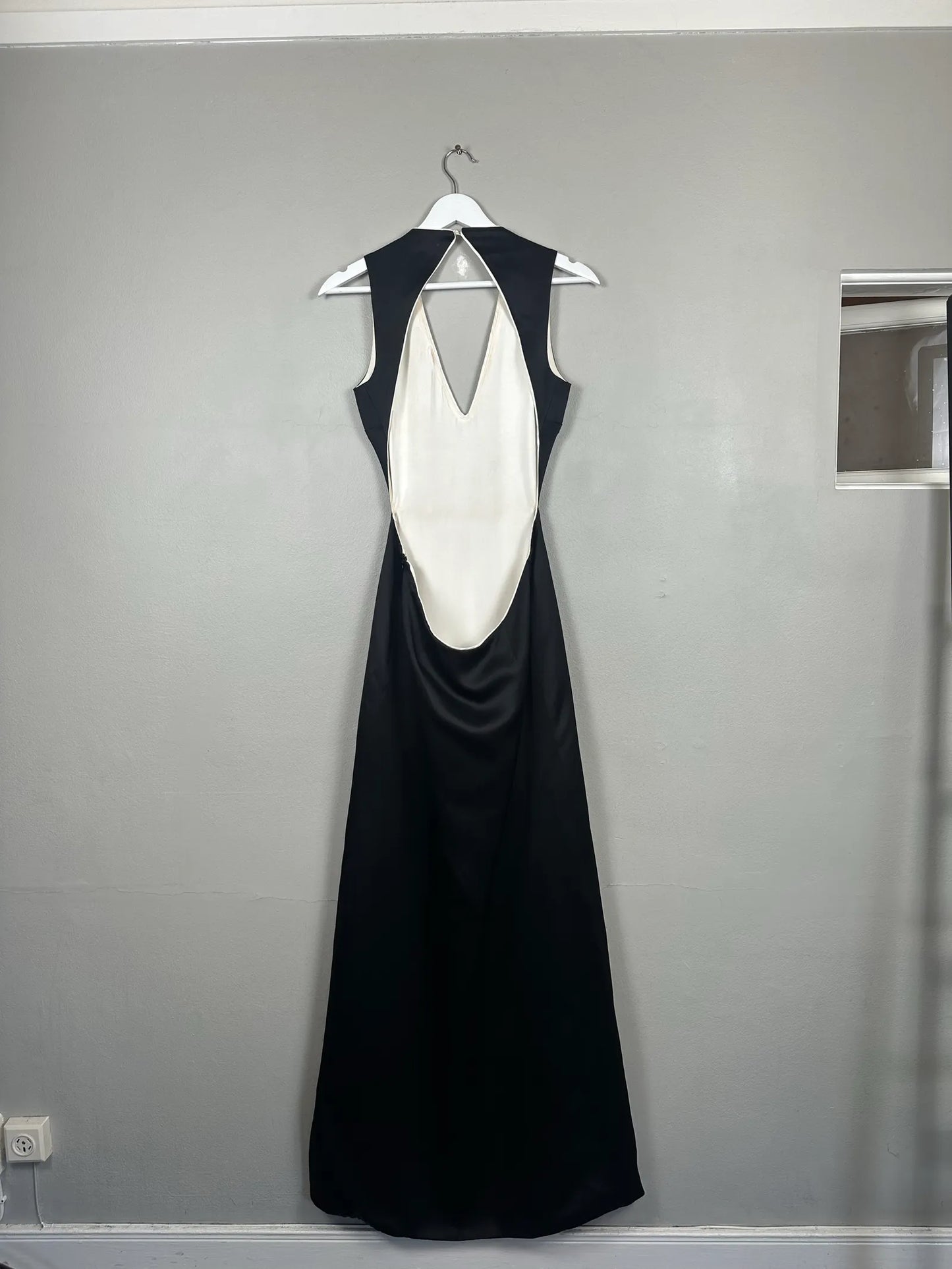 Deitas Dress