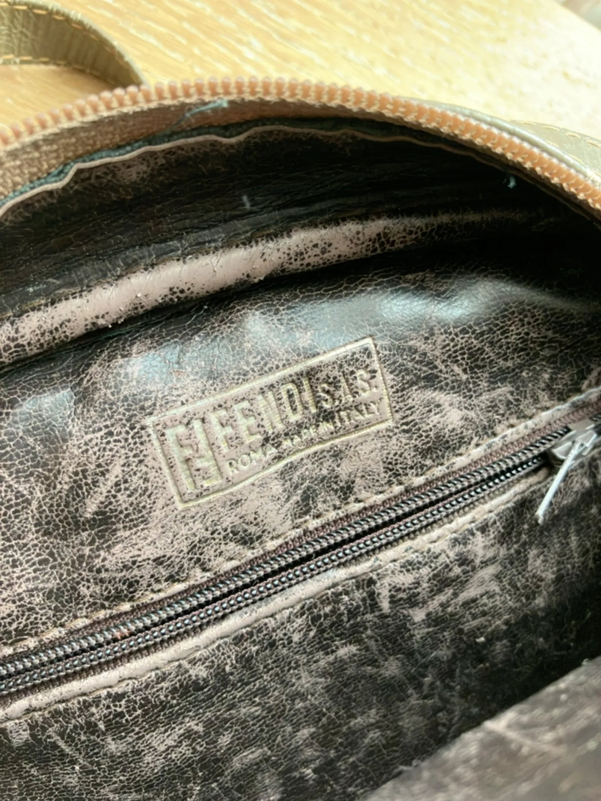 Fendi-axelremsväska