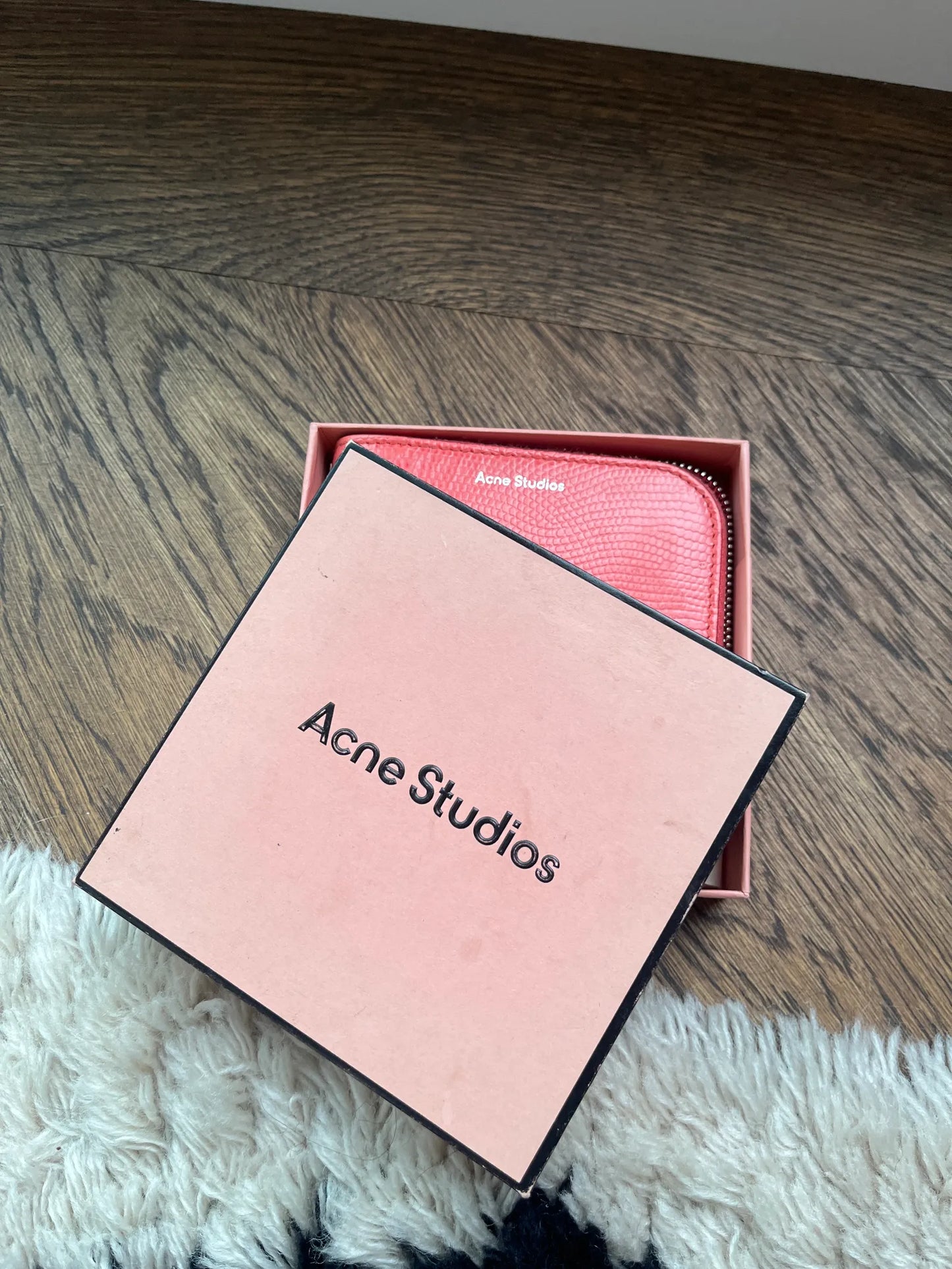 Acne Studios-skinnplånbok
