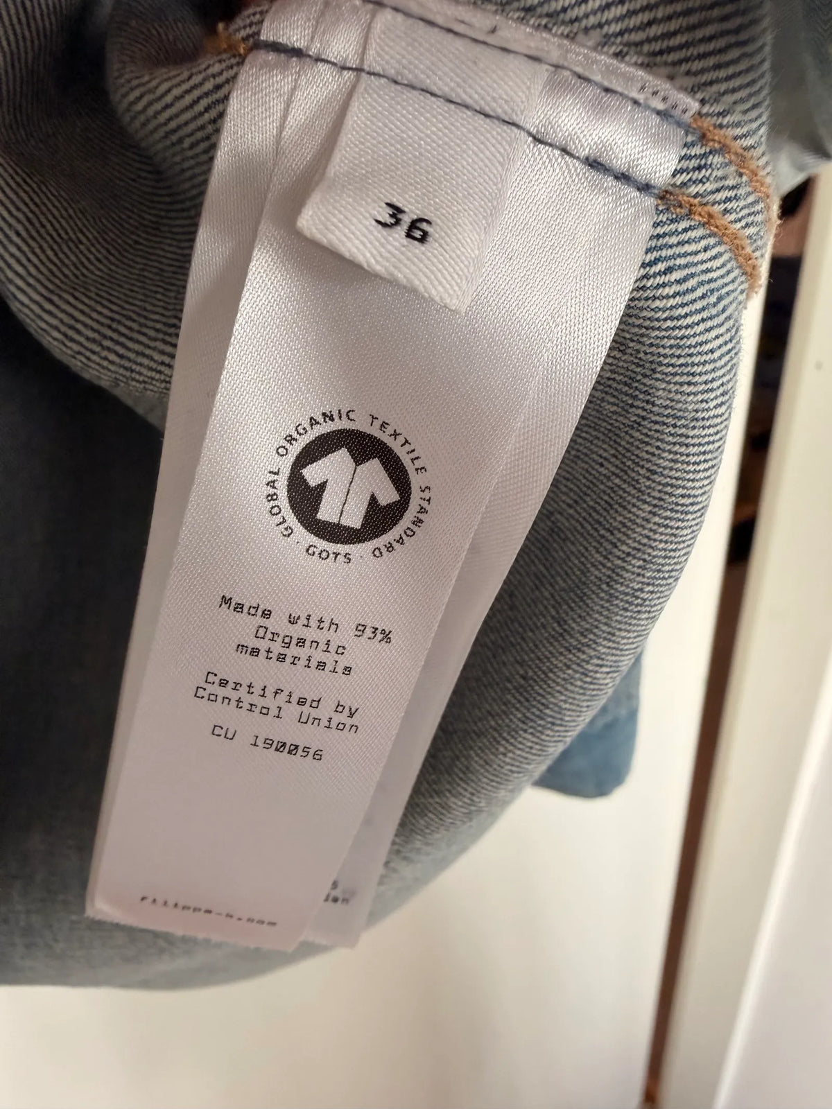 Filippa K-skjorta