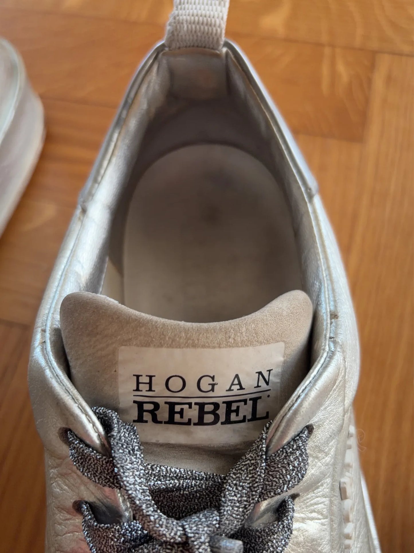 Hogan Rebel Sneakers