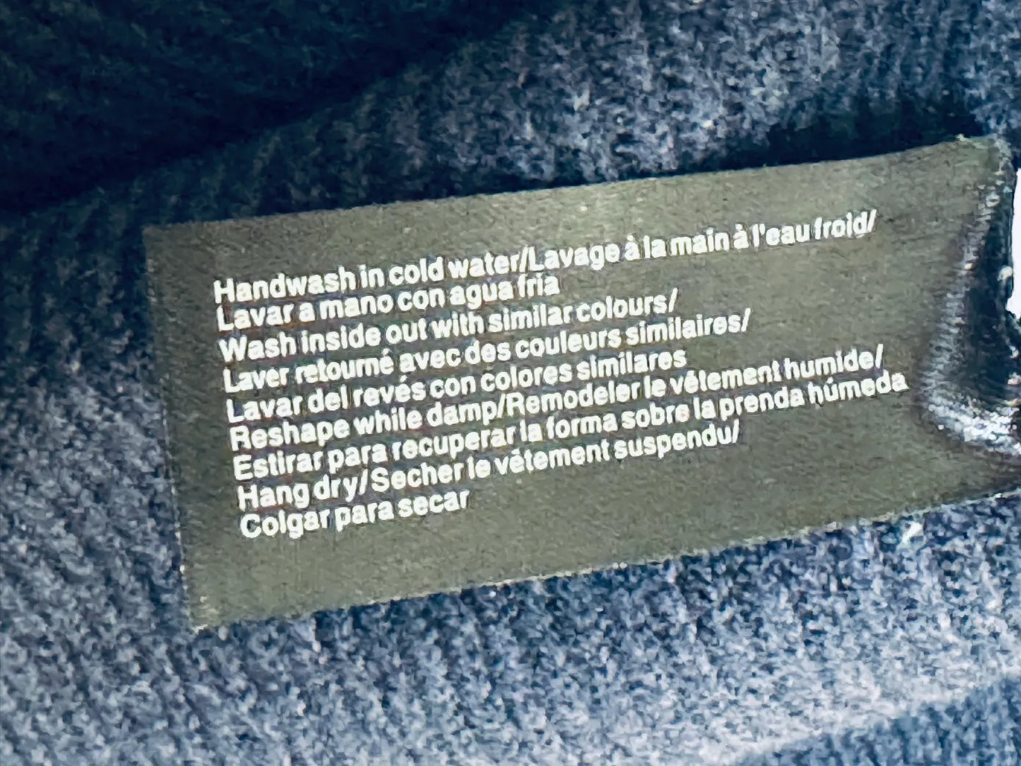 Filippa K-ulltröja