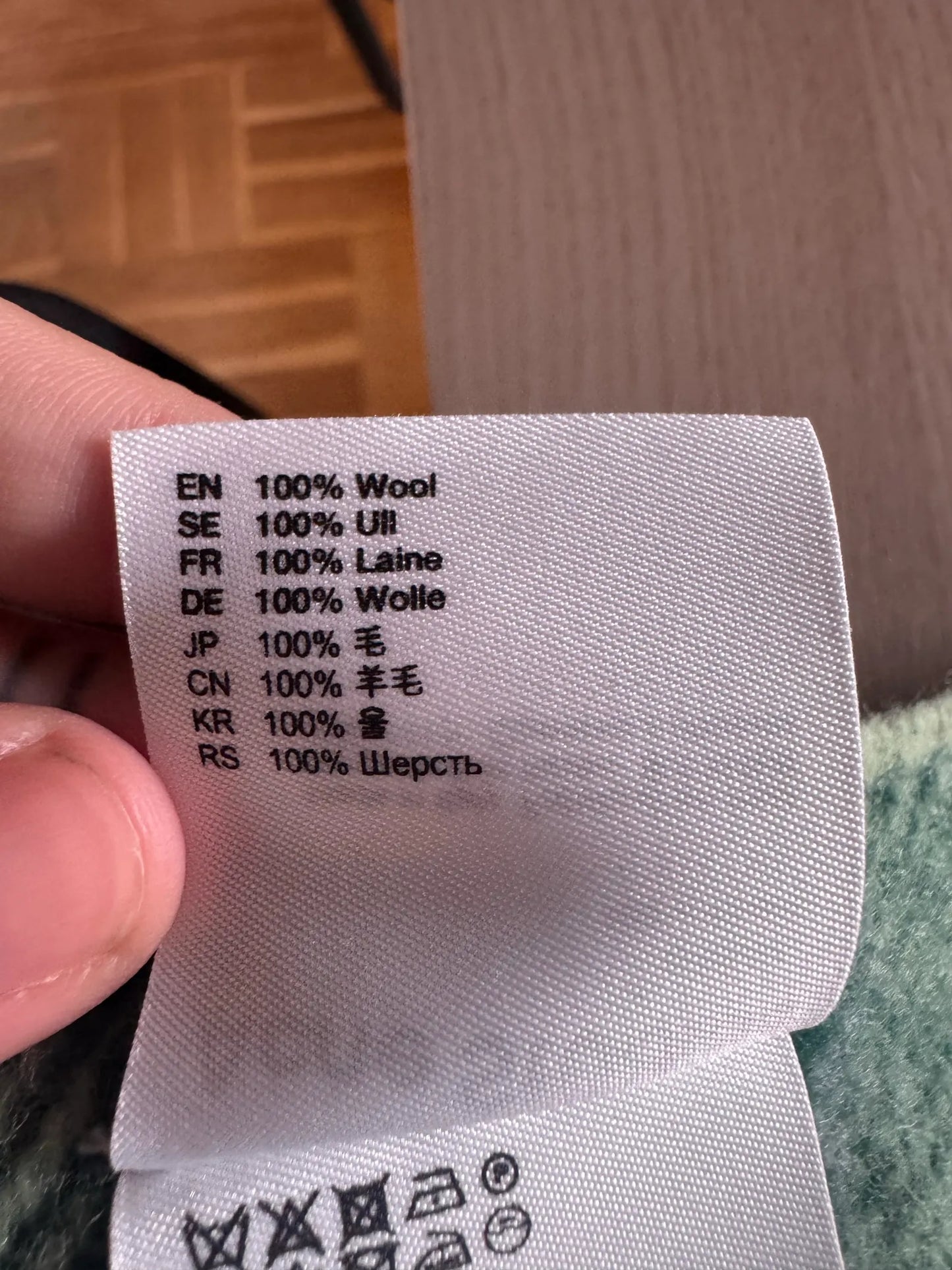 Acne Studios-ullhalsduk NWOT