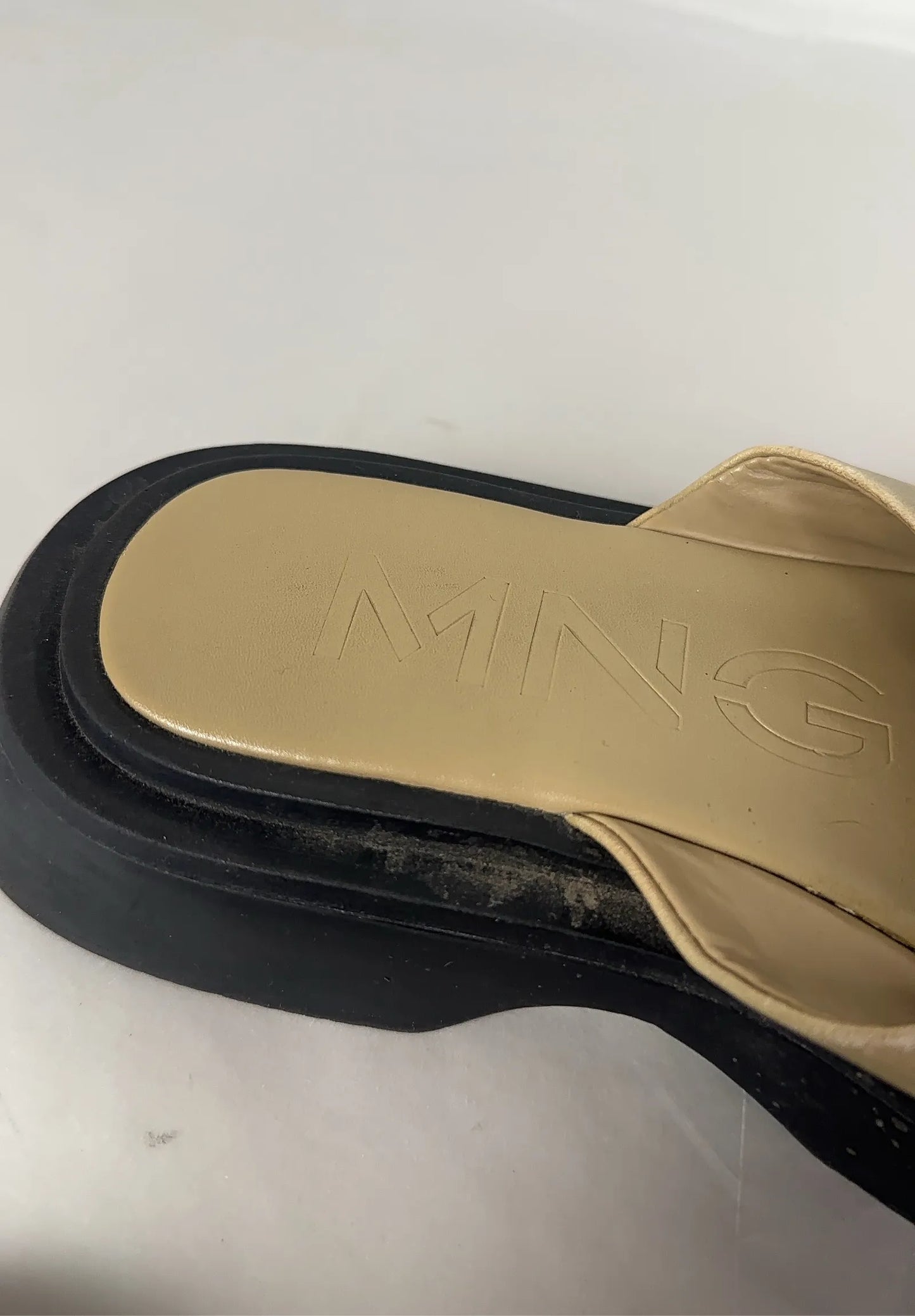 Mng-skinnsandaler
