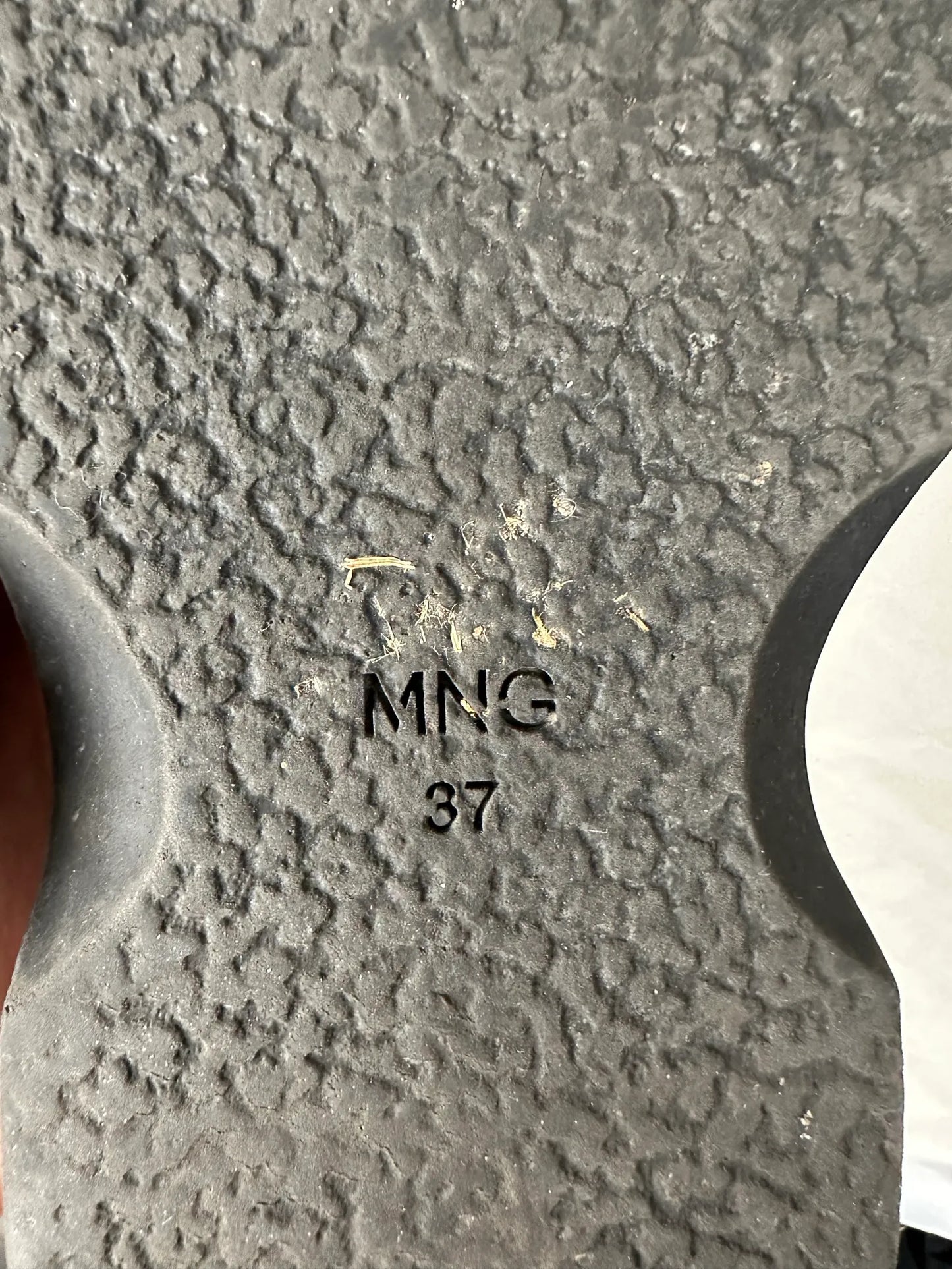 Mng-skinnsandaler