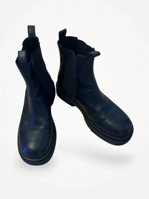 Arket Boots