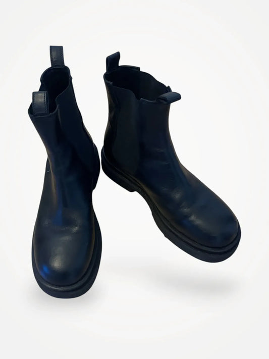 Arket Boots