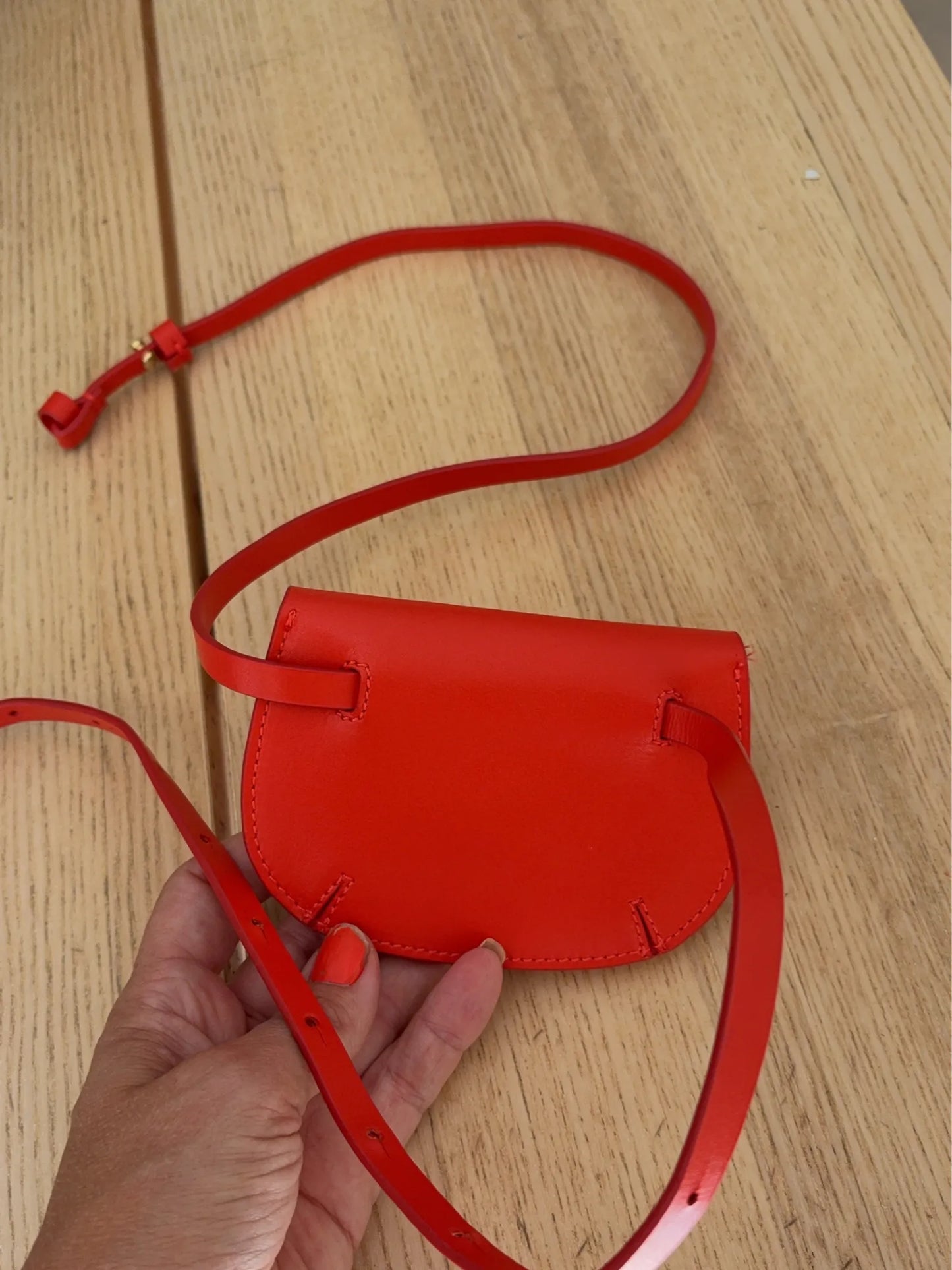 Arket Belt-skinnkuvertväska NWOT