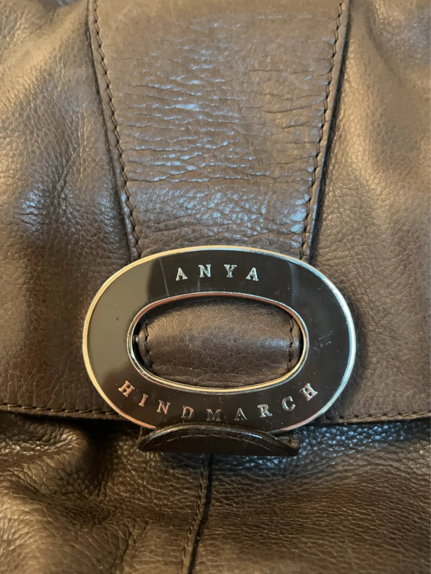 Anya Hindmarch-skinnhandväska
