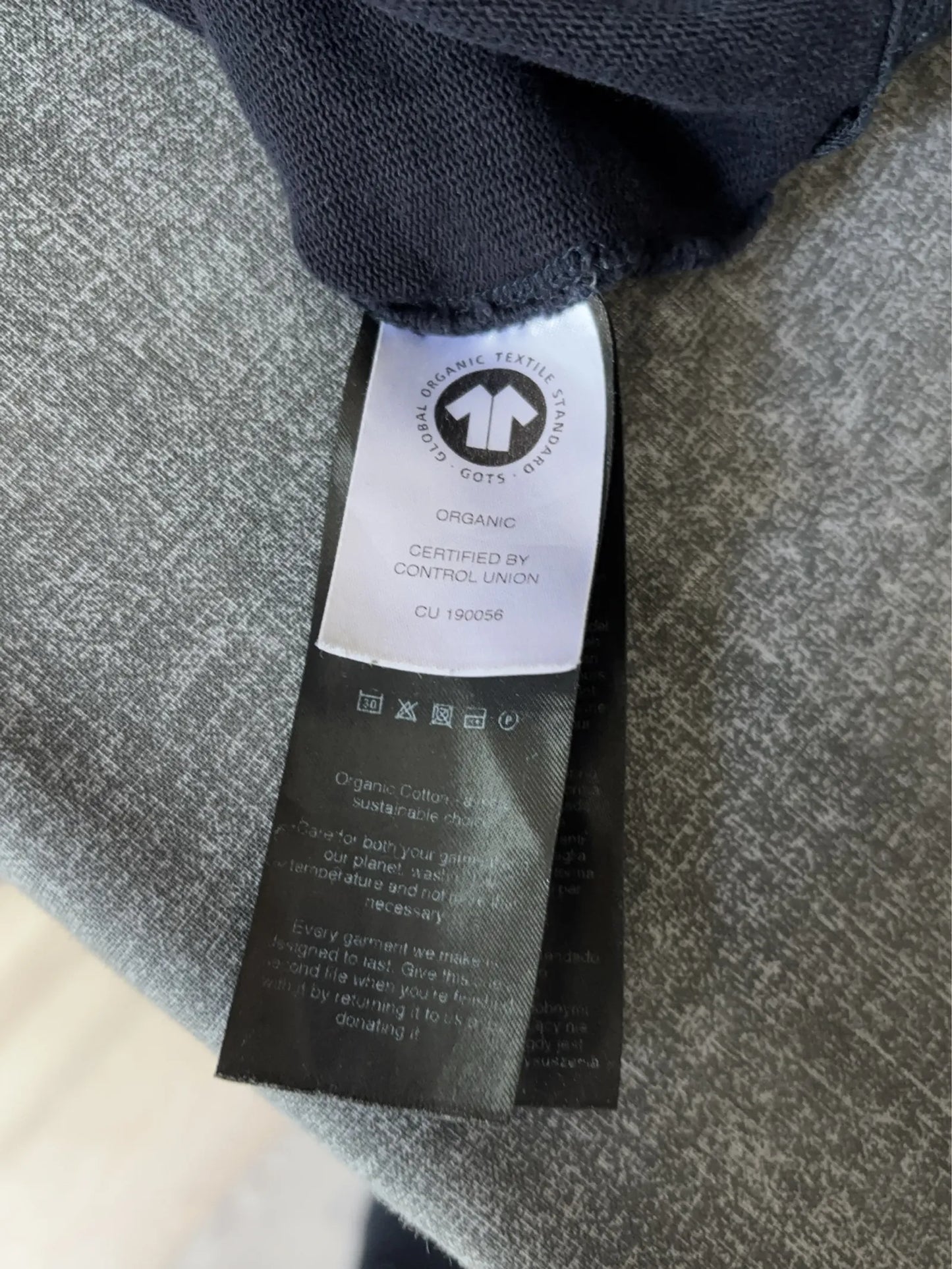 Filippa K-tröja