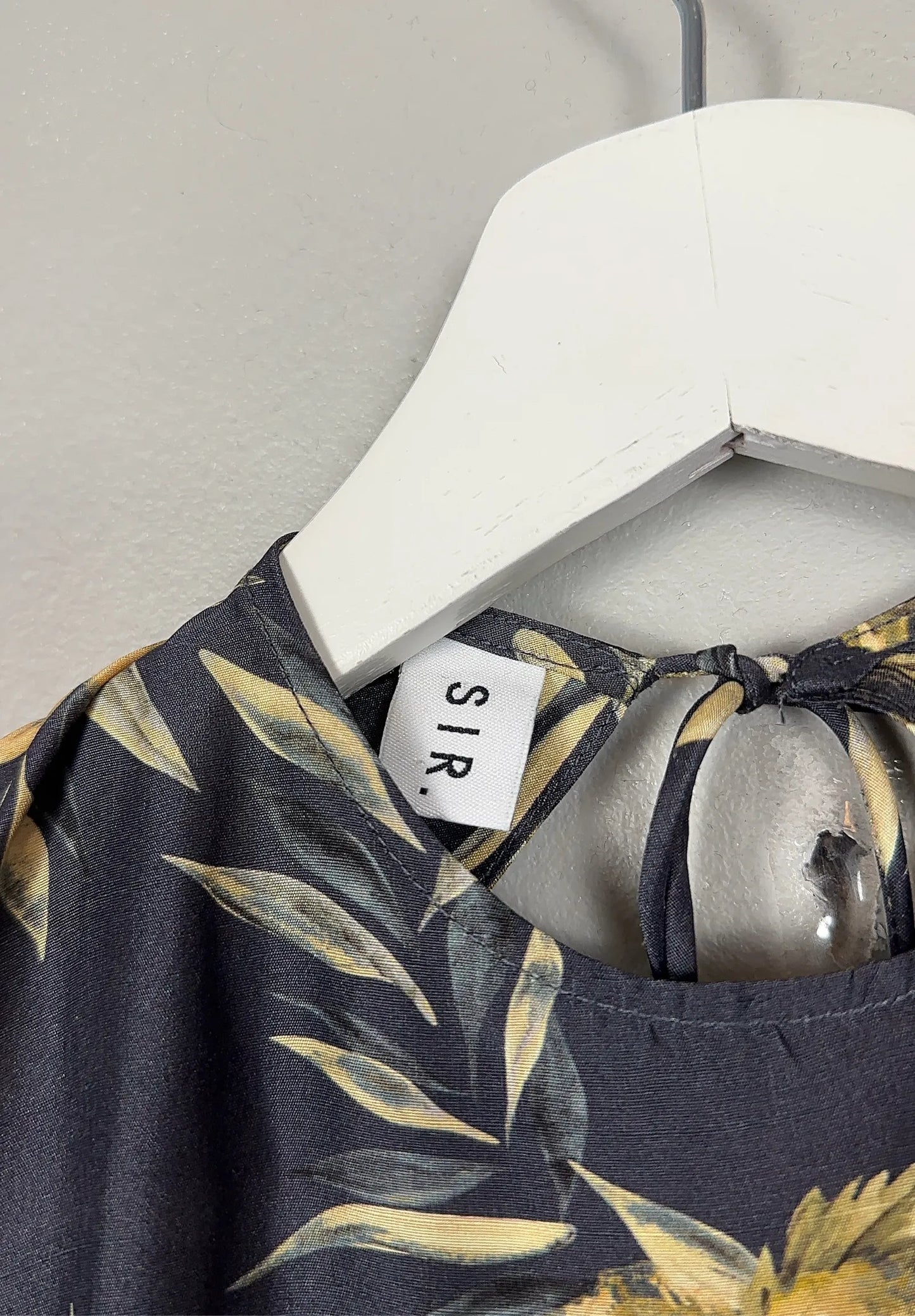 Sir Dress
