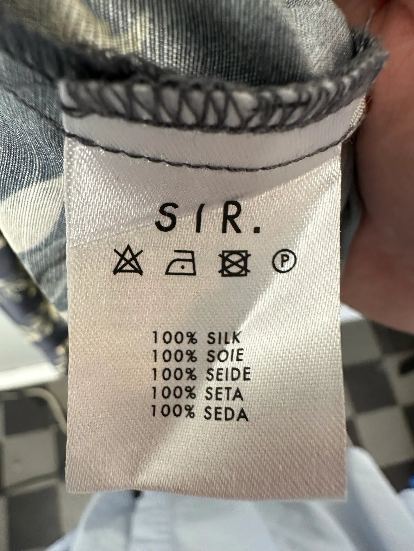 Sir Dress