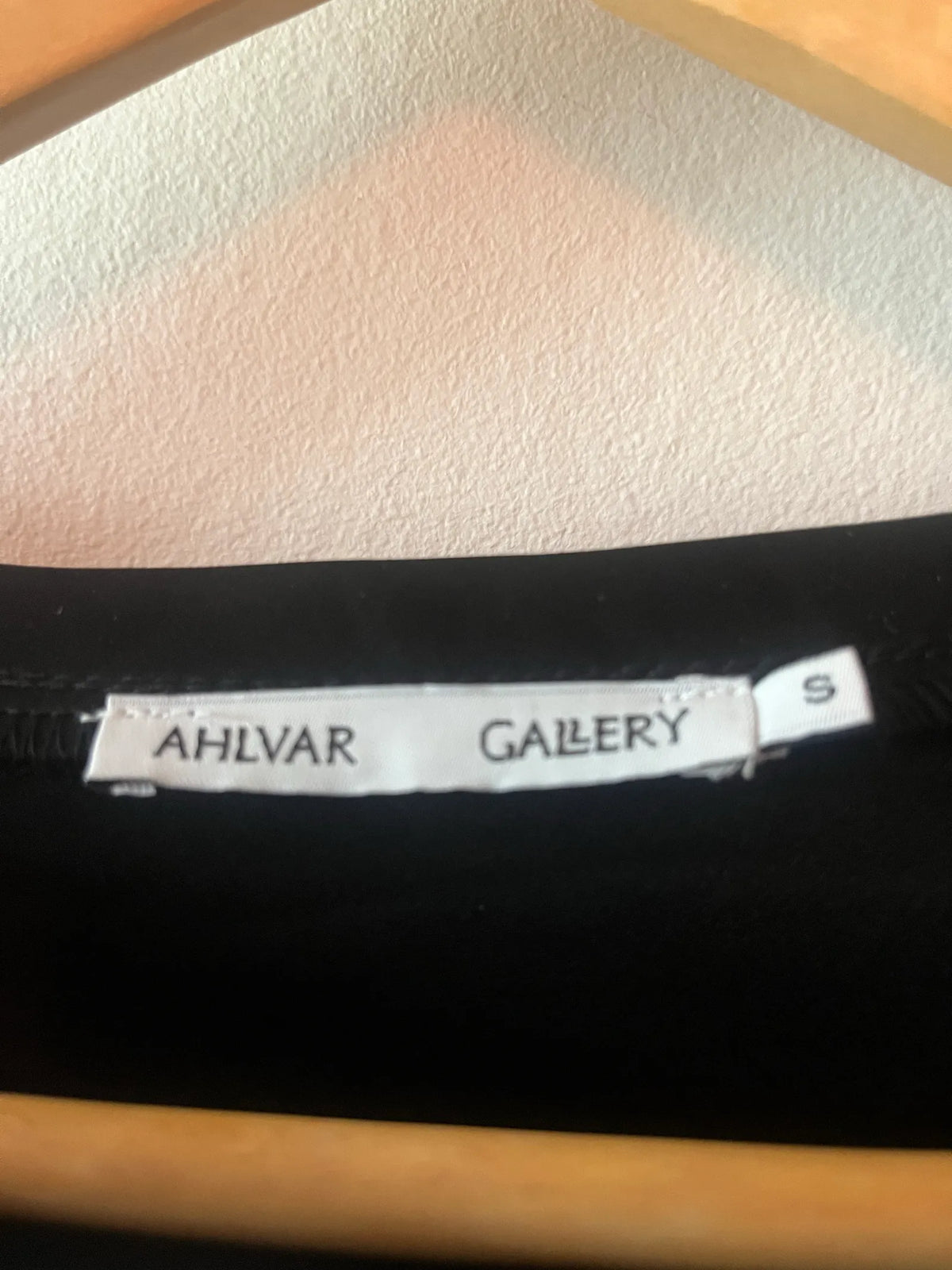 Ahlvar Gallery Tori Satin-topp