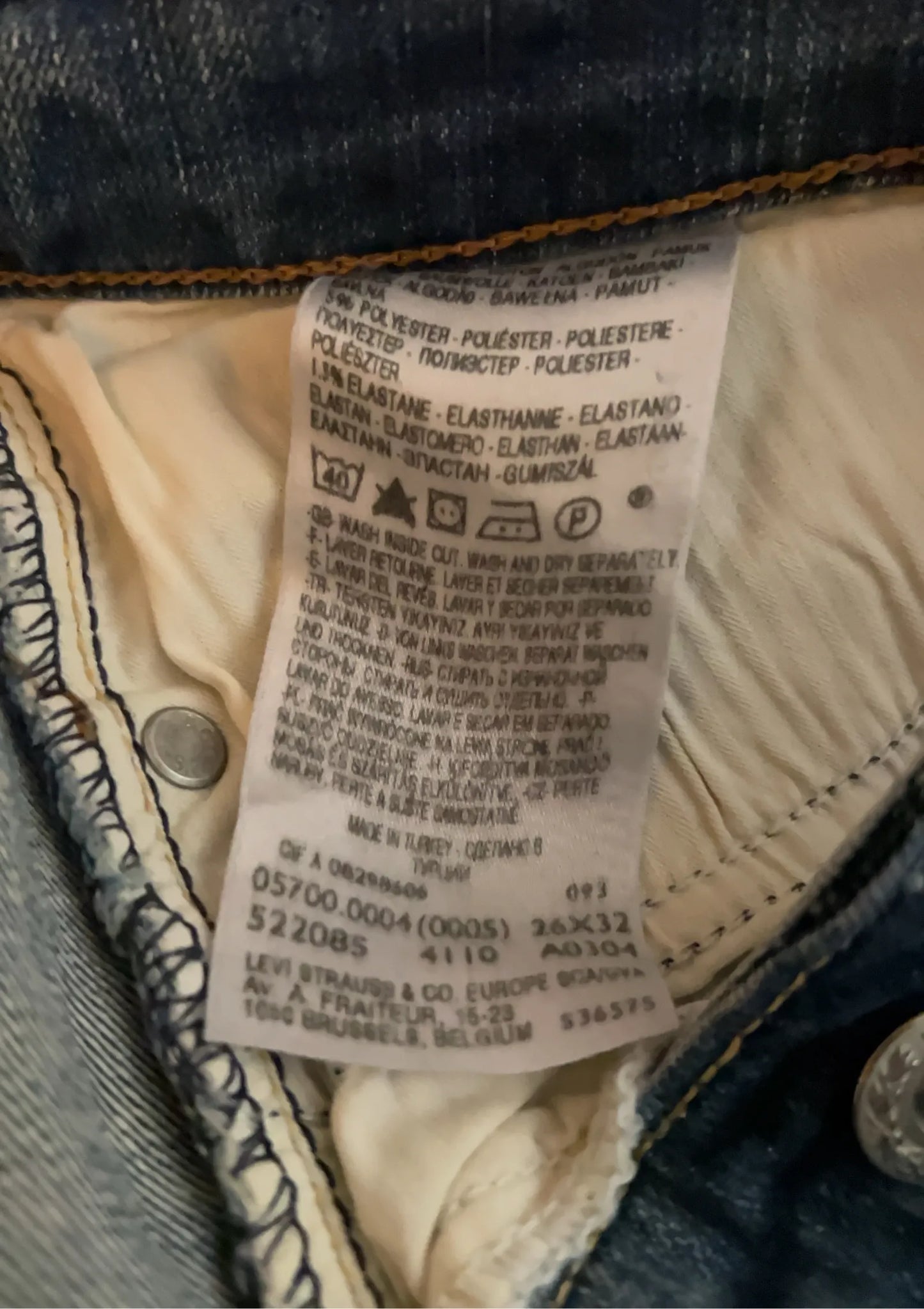 Levi's Demi Curve Jeans