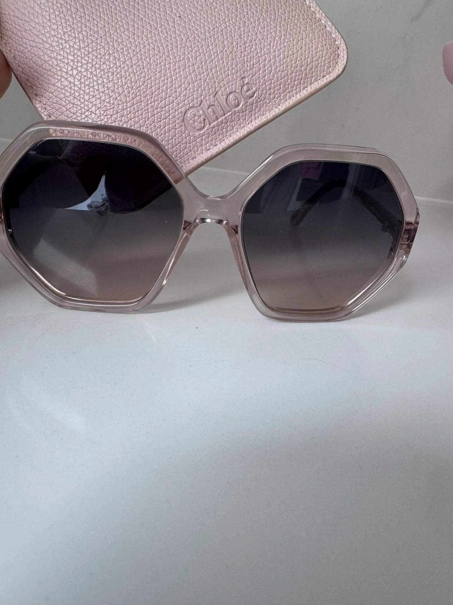Chloé-solglasögon NWOT