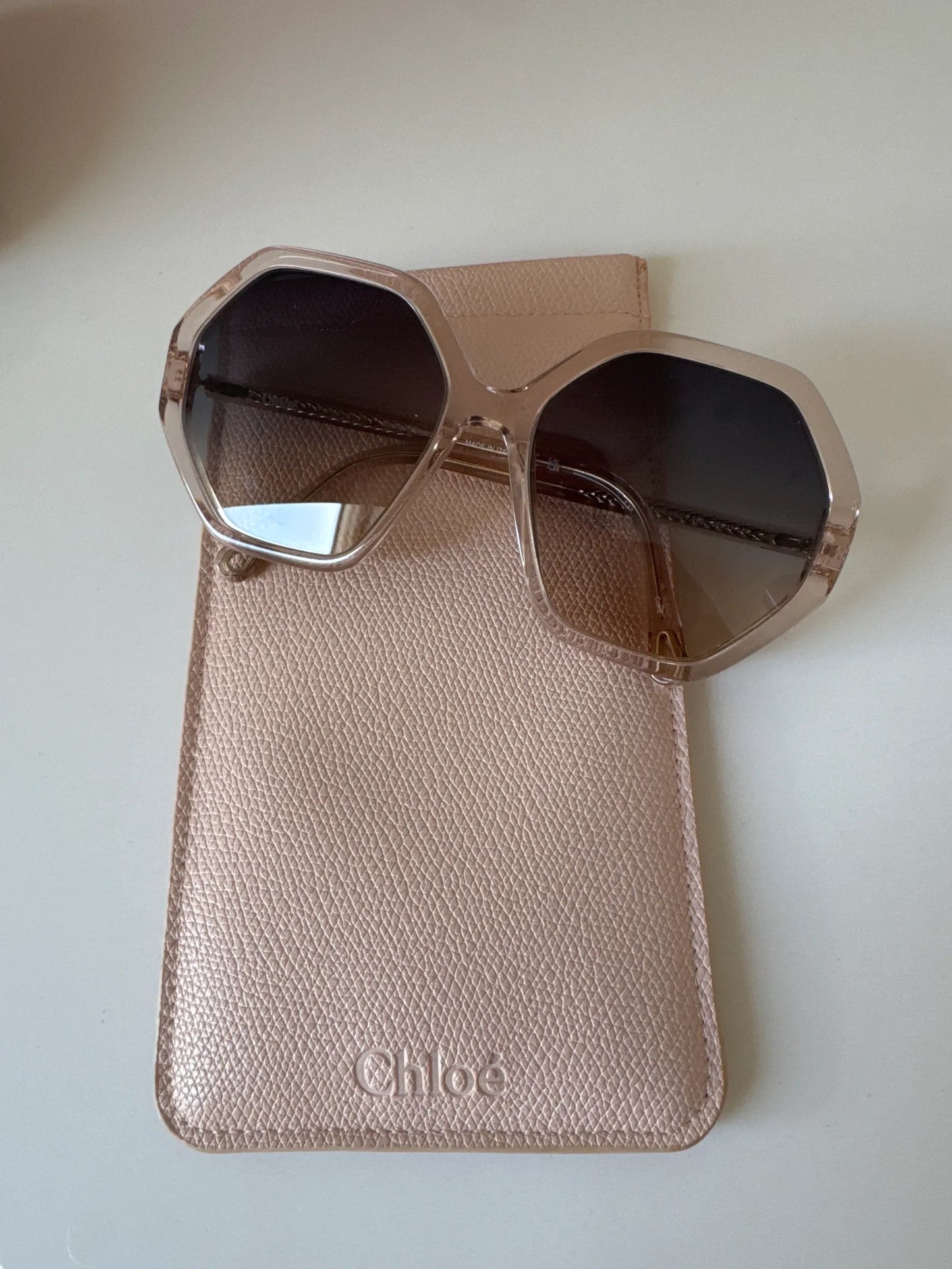 Chloé-solglasögon NWOT