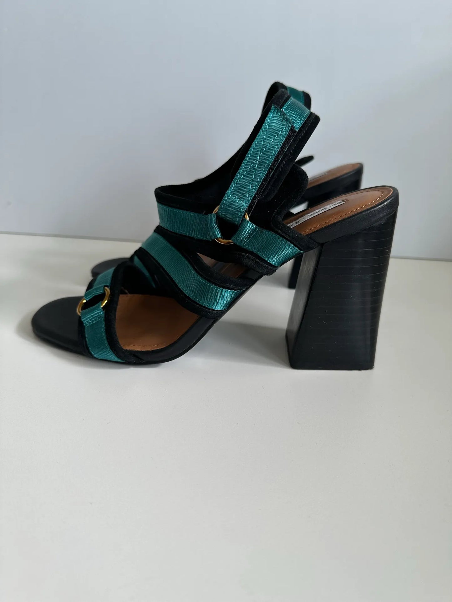 & Other Stories Heels