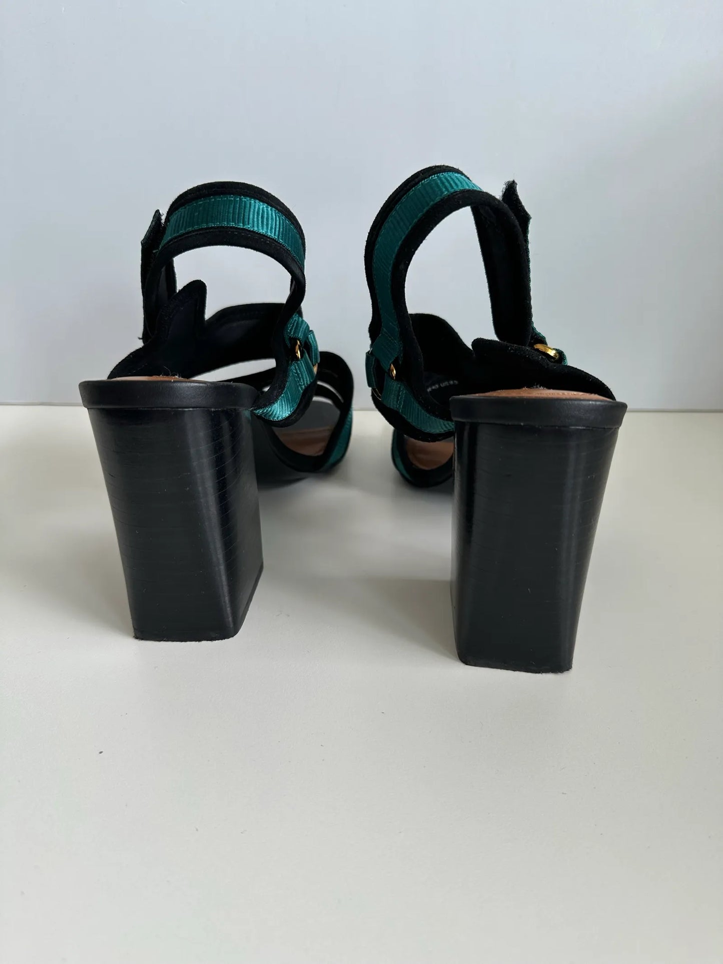 & Other Stories Heels