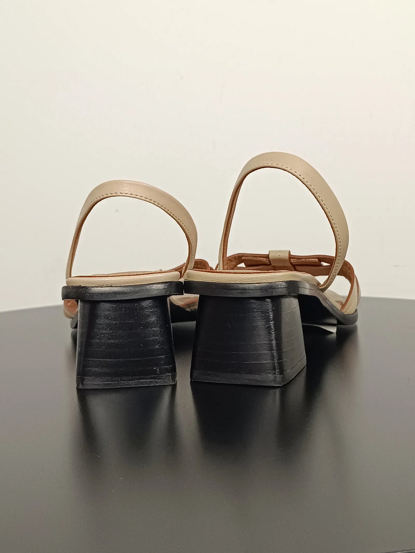 Flattered Freja Leather Creme-skinnklackar
