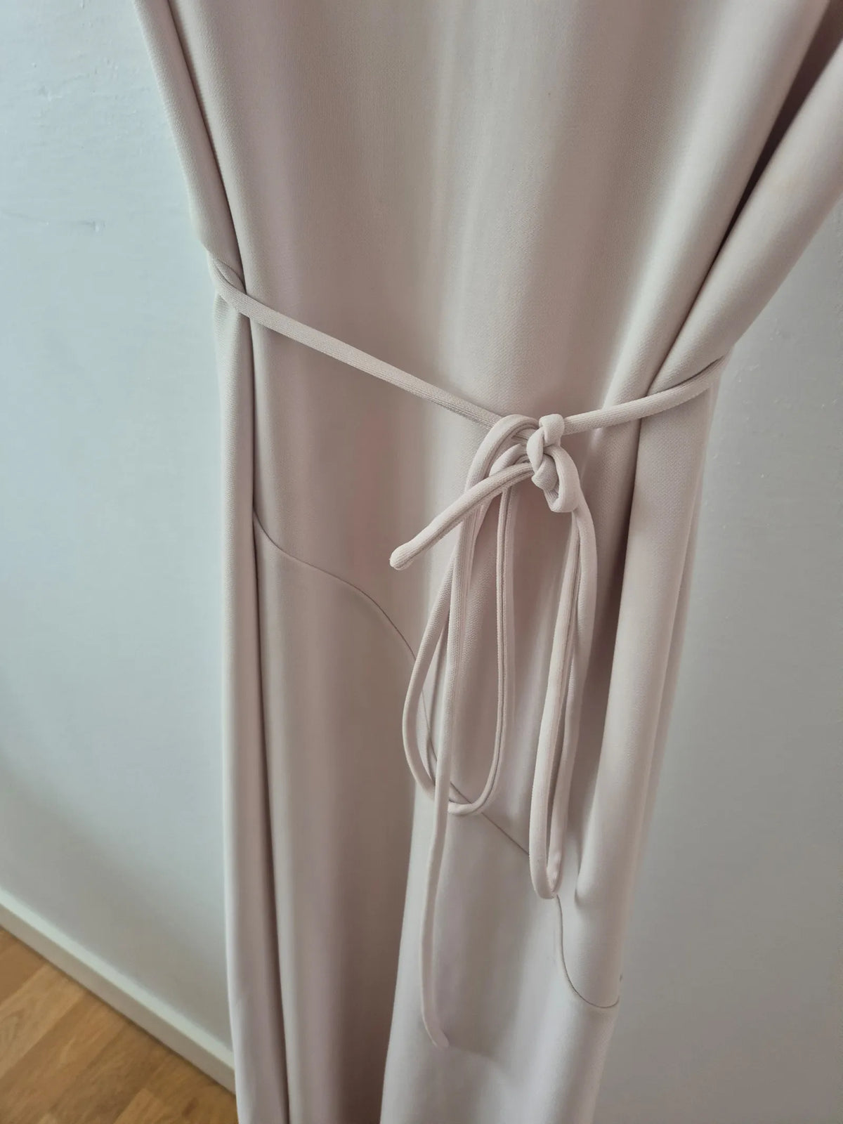 Filippa K-klänning
