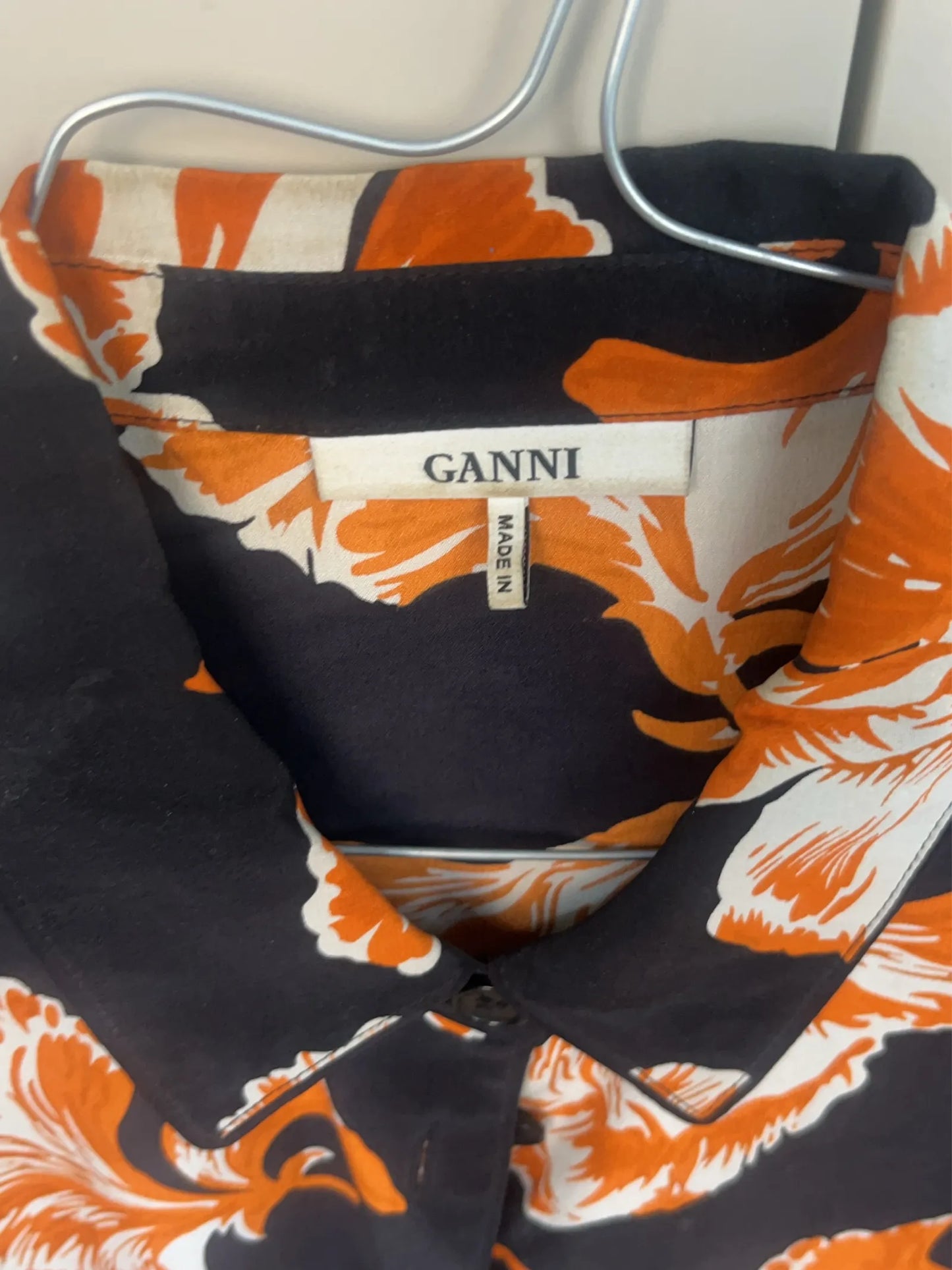 Ganni-sidenblus