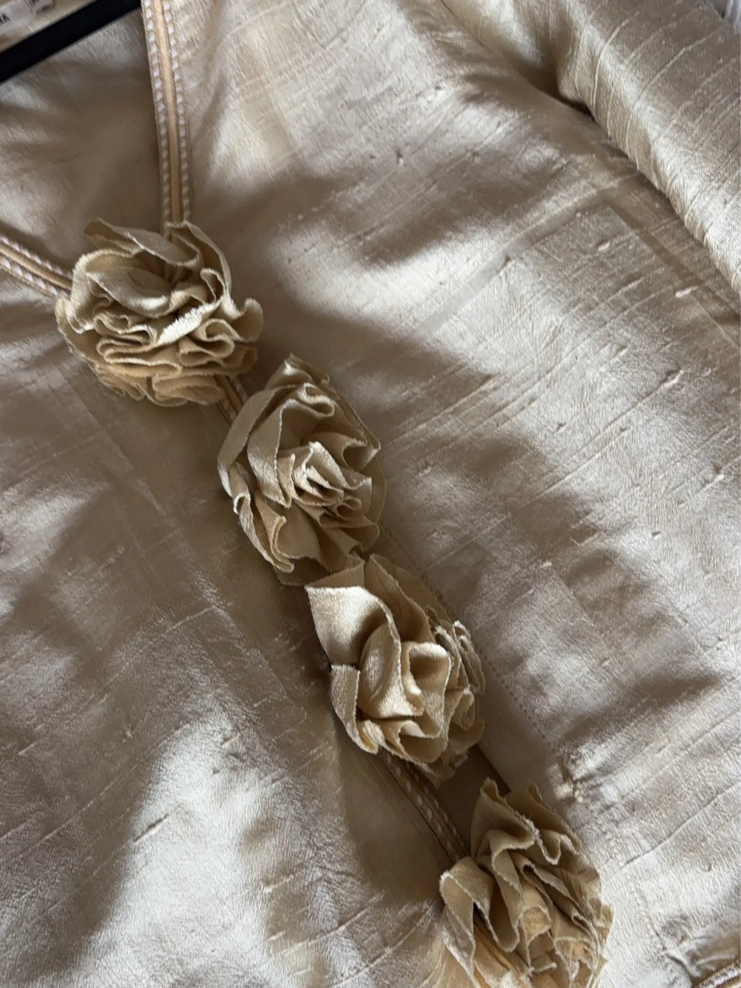 By Malene Birger Mineas-sidenblus