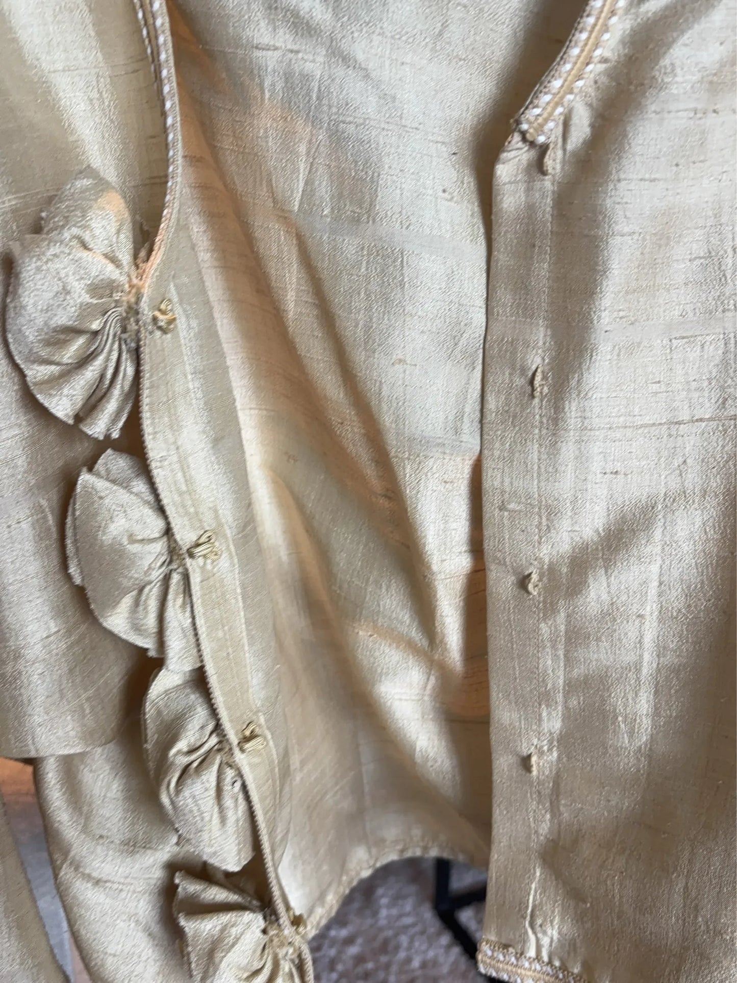 By Malene Birger Mineas-sidenblus