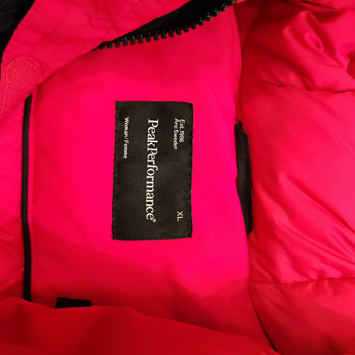 Peak Performance-dunjacka NWOT