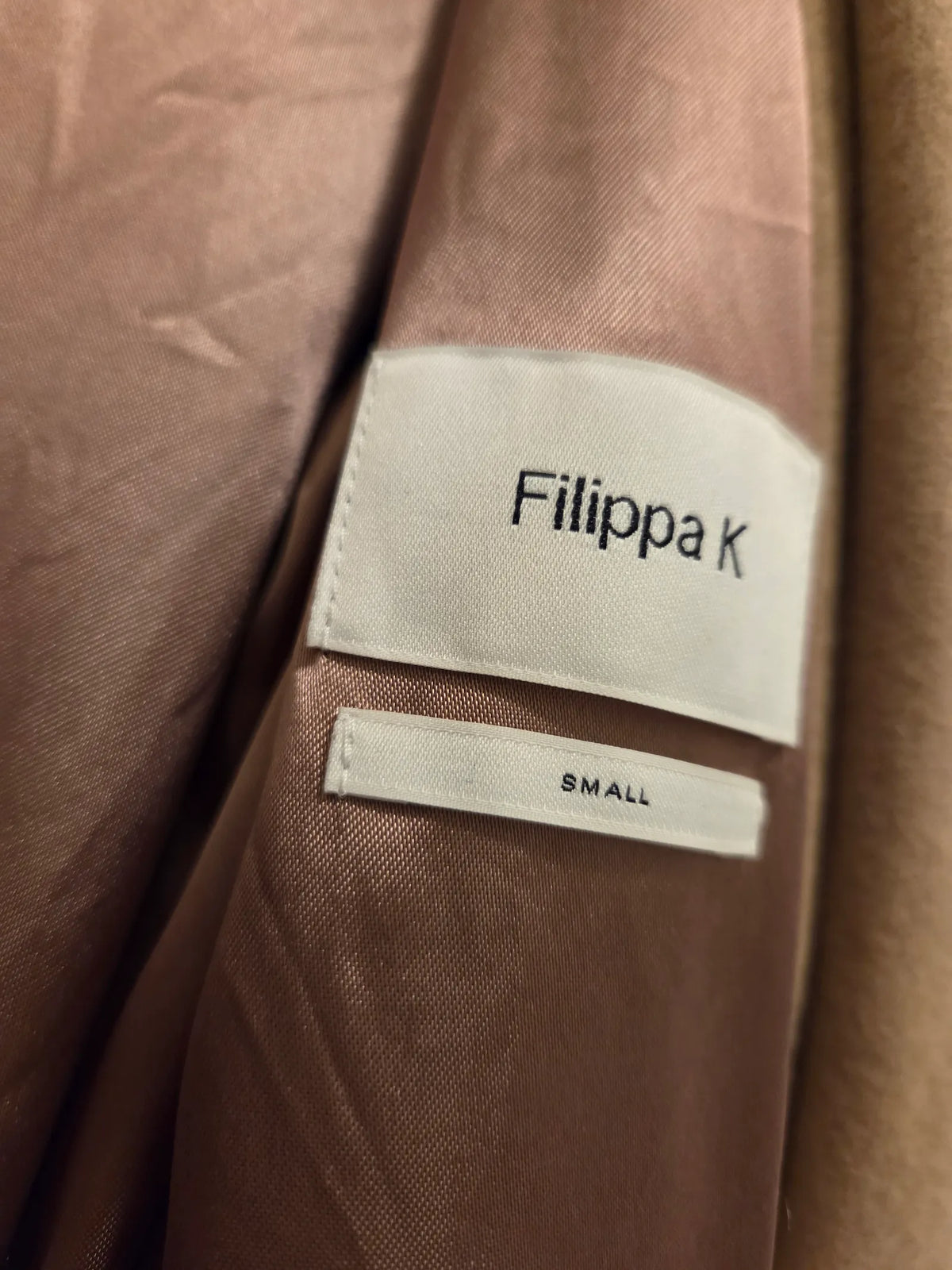 Filippa K-ullkappa
