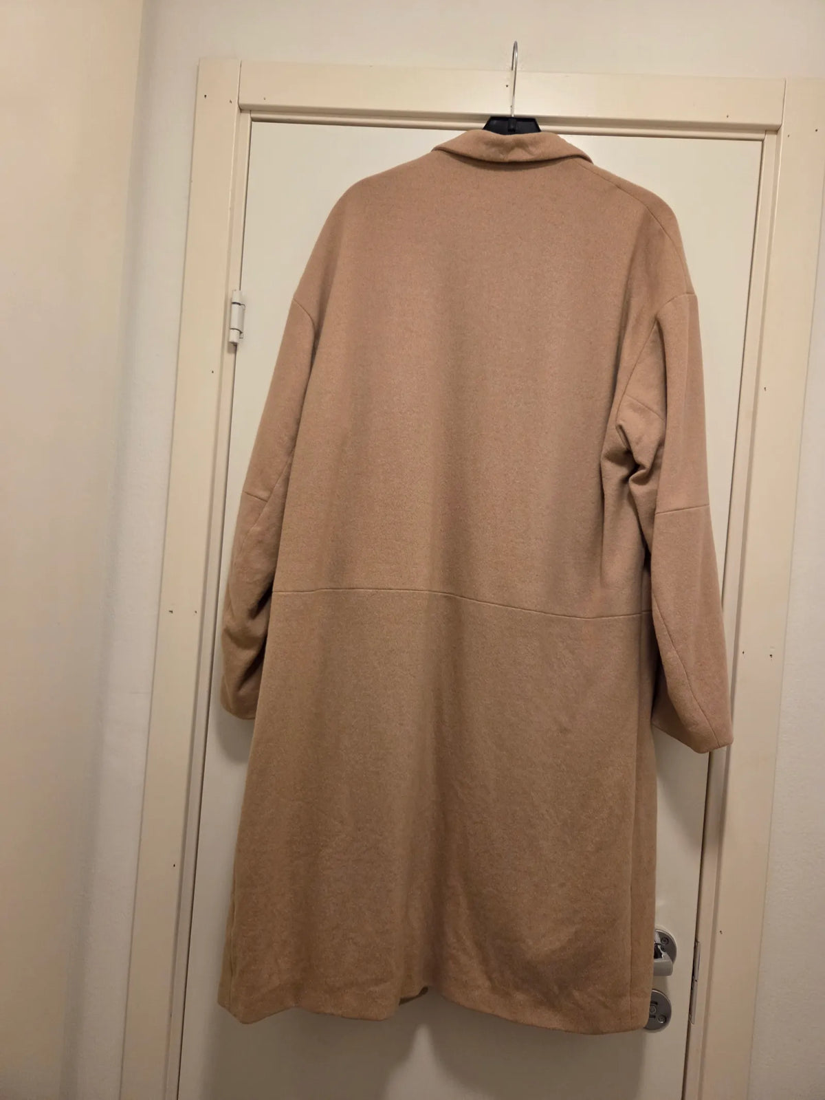 Filippa K-ullkappa