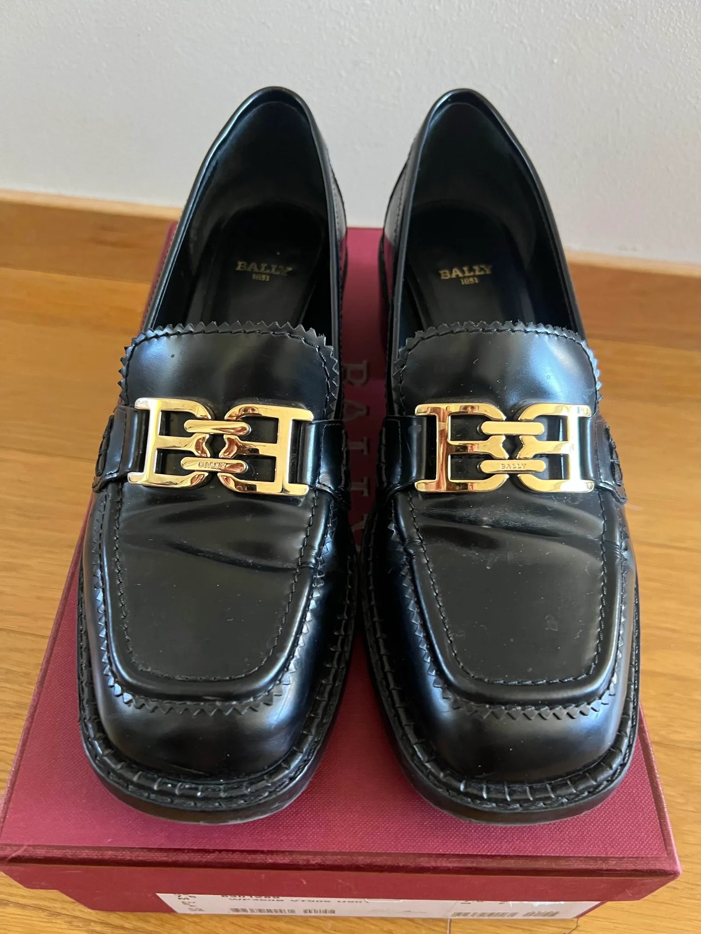 Bally Ellyane-skinnloafers